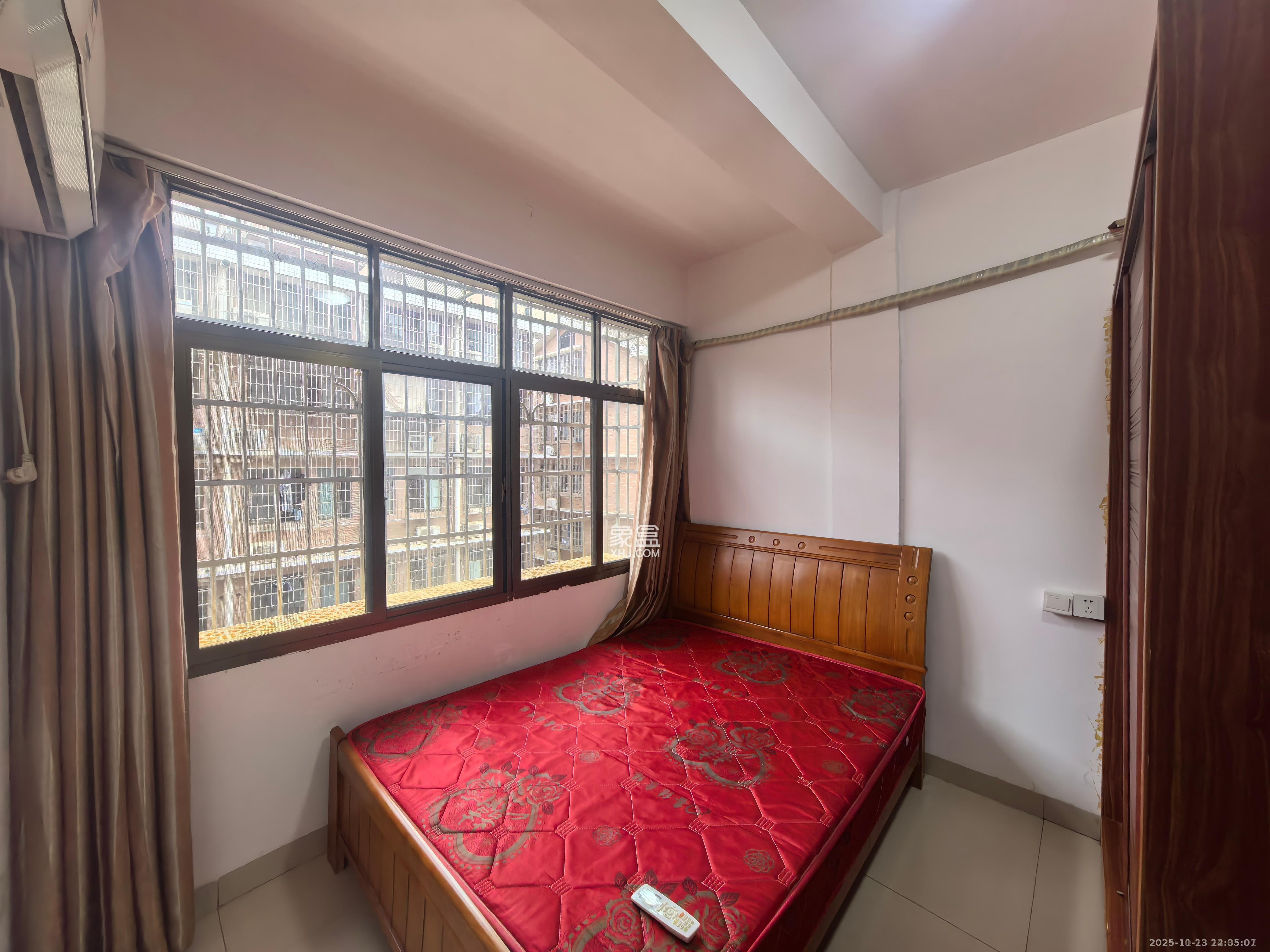 会话塘社区(会话塘乡村) 1室0厅0卫 1300.0元/月 会话塘社区(会话塘乡村) 1室0厅0卫 1300.0元/月室内图