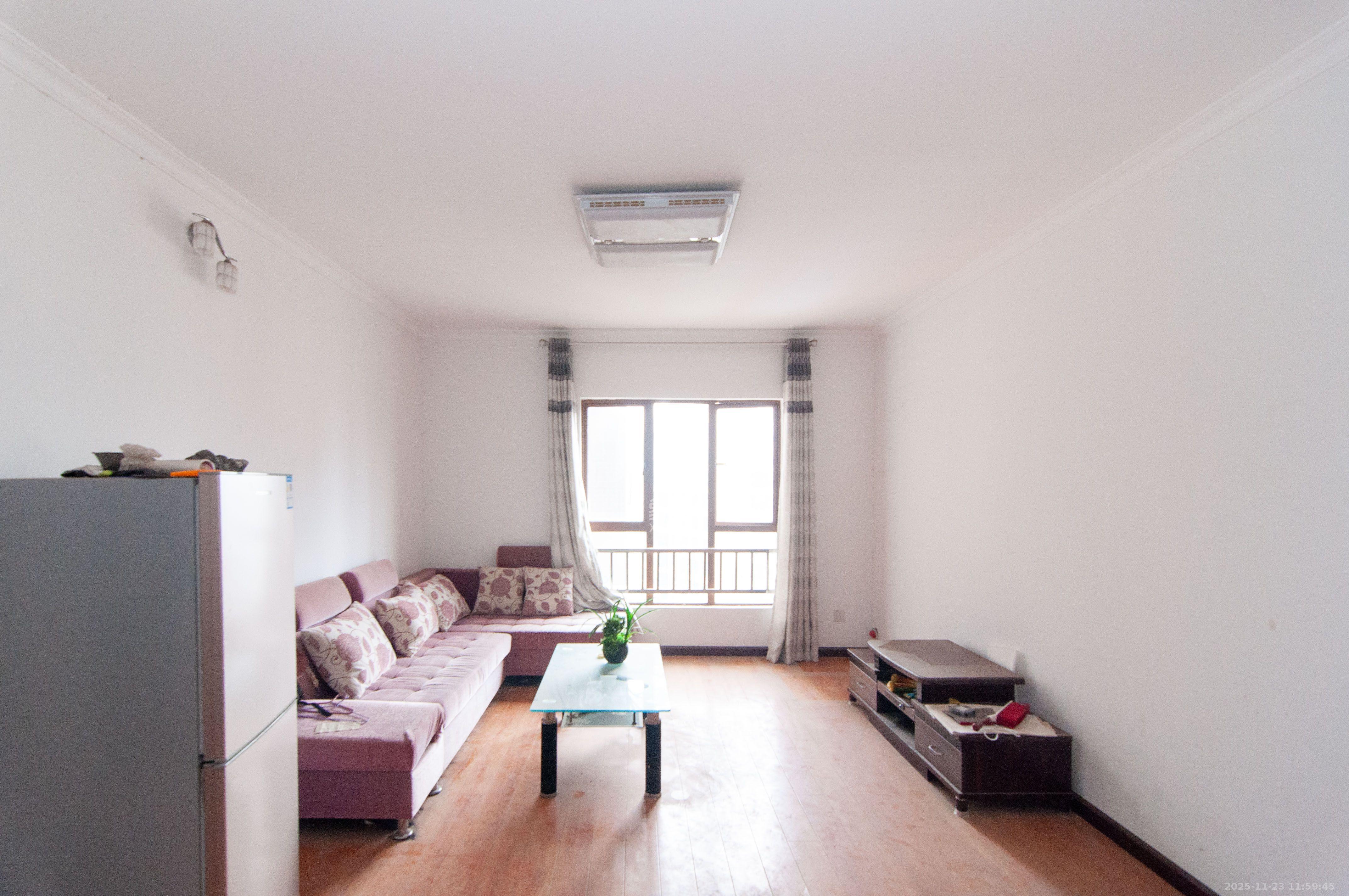 高信向日葵  2室1厅1卫    2100.0元/月室内图