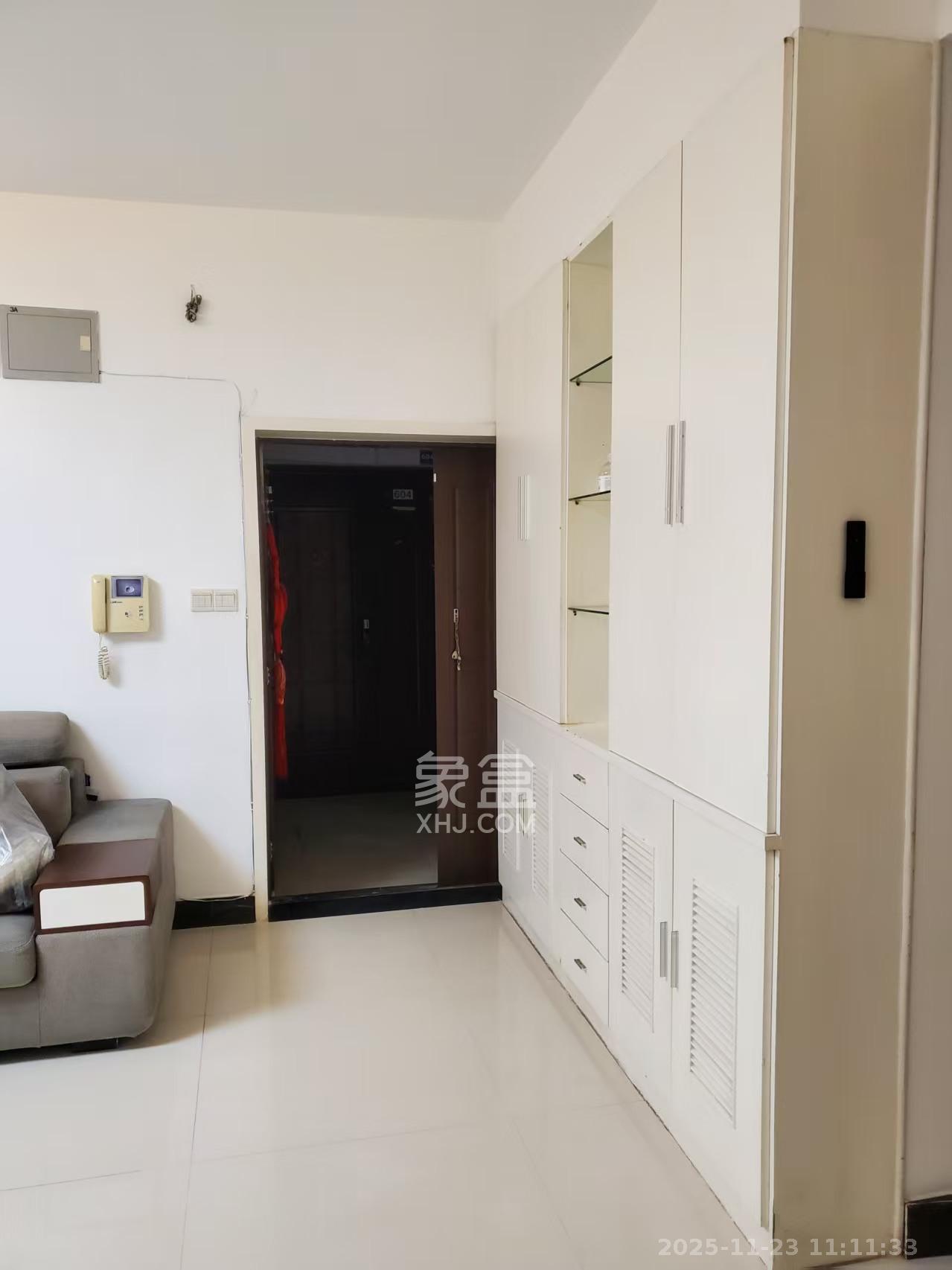 华菱蓝调国际(华菱.香墅美地) 3室2厅2卫 3300.0元/月 华菱蓝调国际(华菱.香墅美地) 3室2厅2卫 3300.0元/月室内图