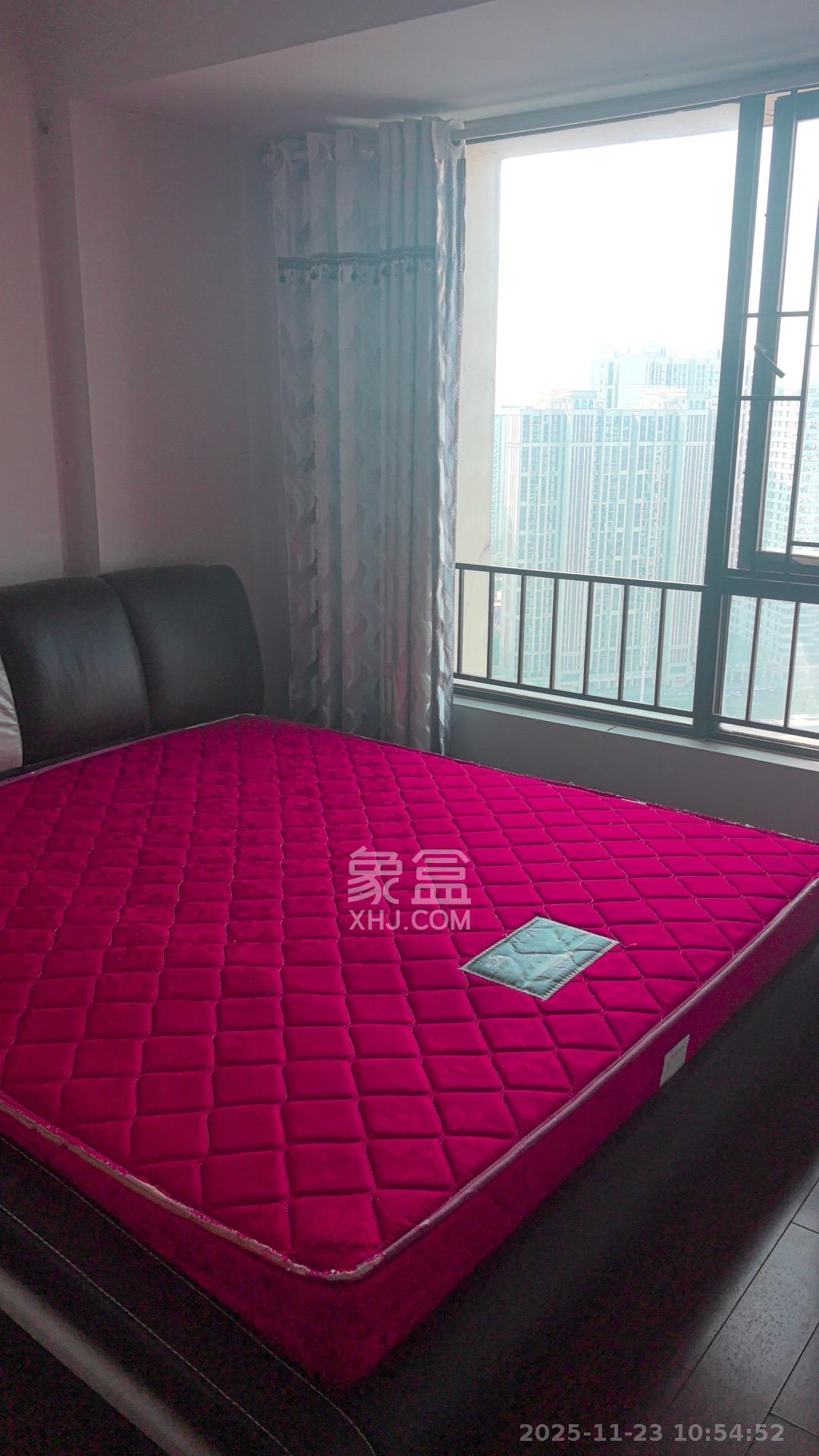 万科金域华府三四期 3室2厅1卫 2400.0元/月 万科金域华府三四期 3室2厅1卫 2400.0元/月室内图