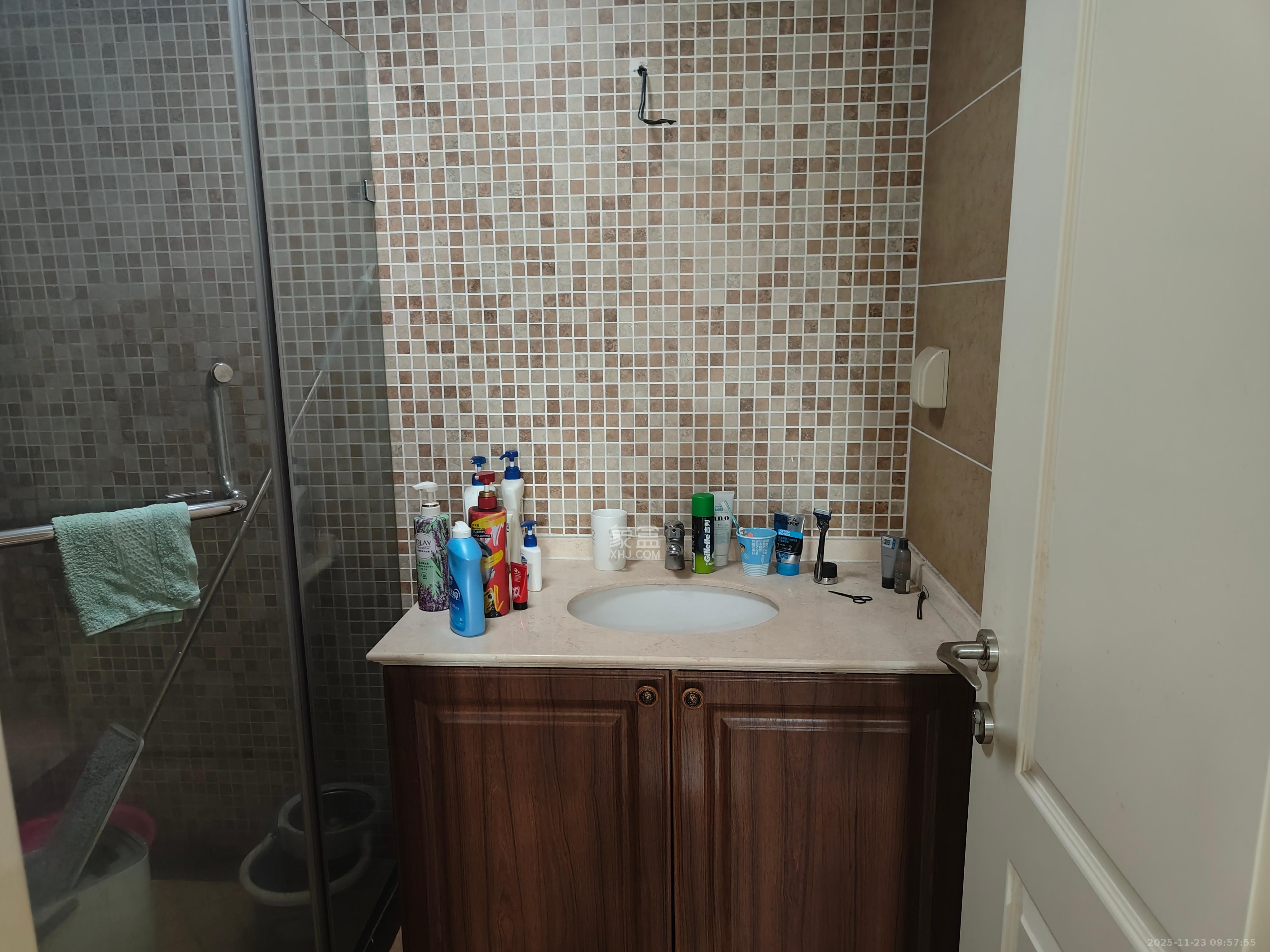 保利城(中航城国际社区、郡原美村) 2室2厅1卫 1700.0元/月 保利城(中航城国际社区、郡原美村) 2室2厅1卫 1700.0元/月室内图