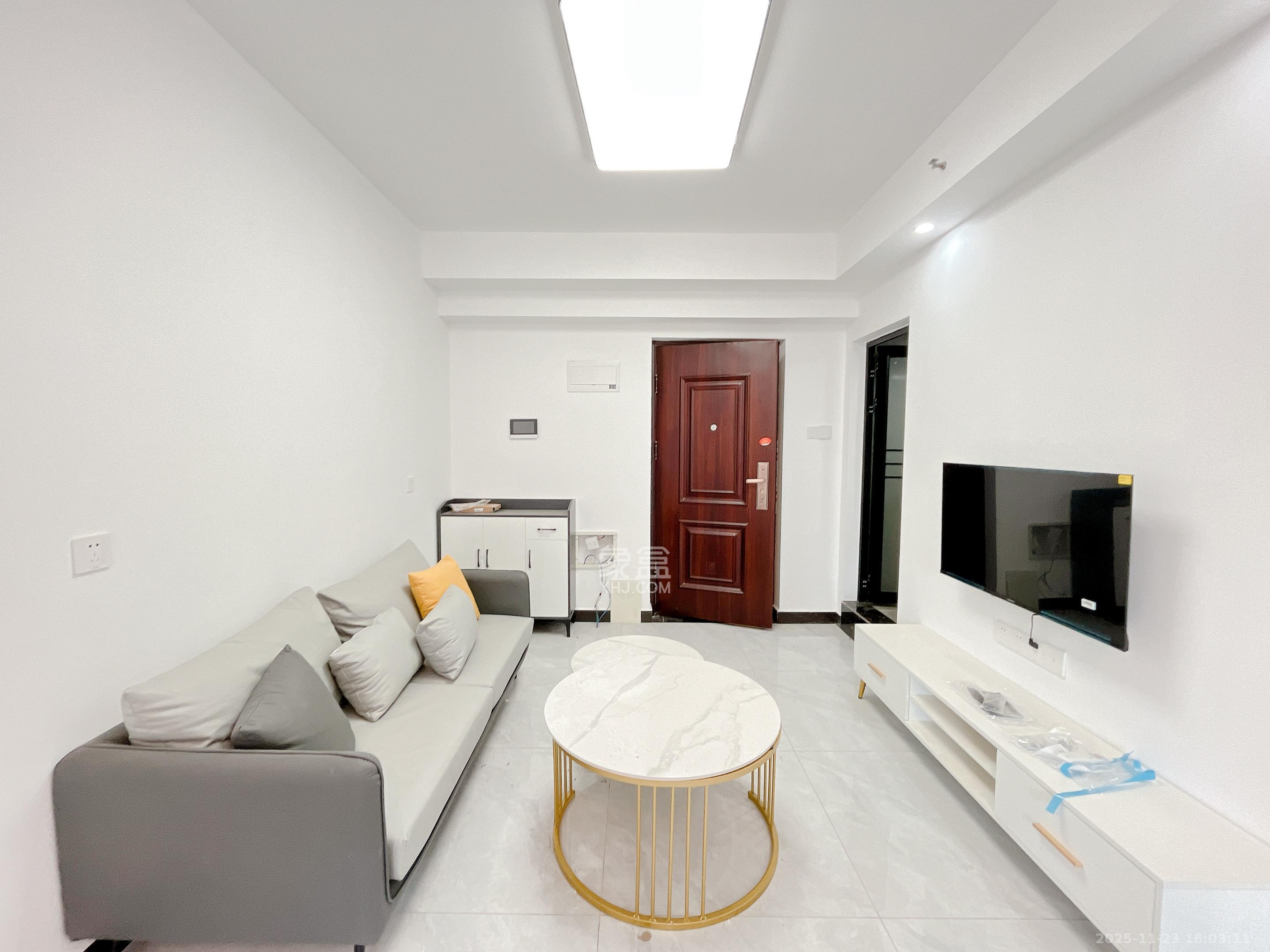 天健城  1室1厅1卫    2200.0元/月