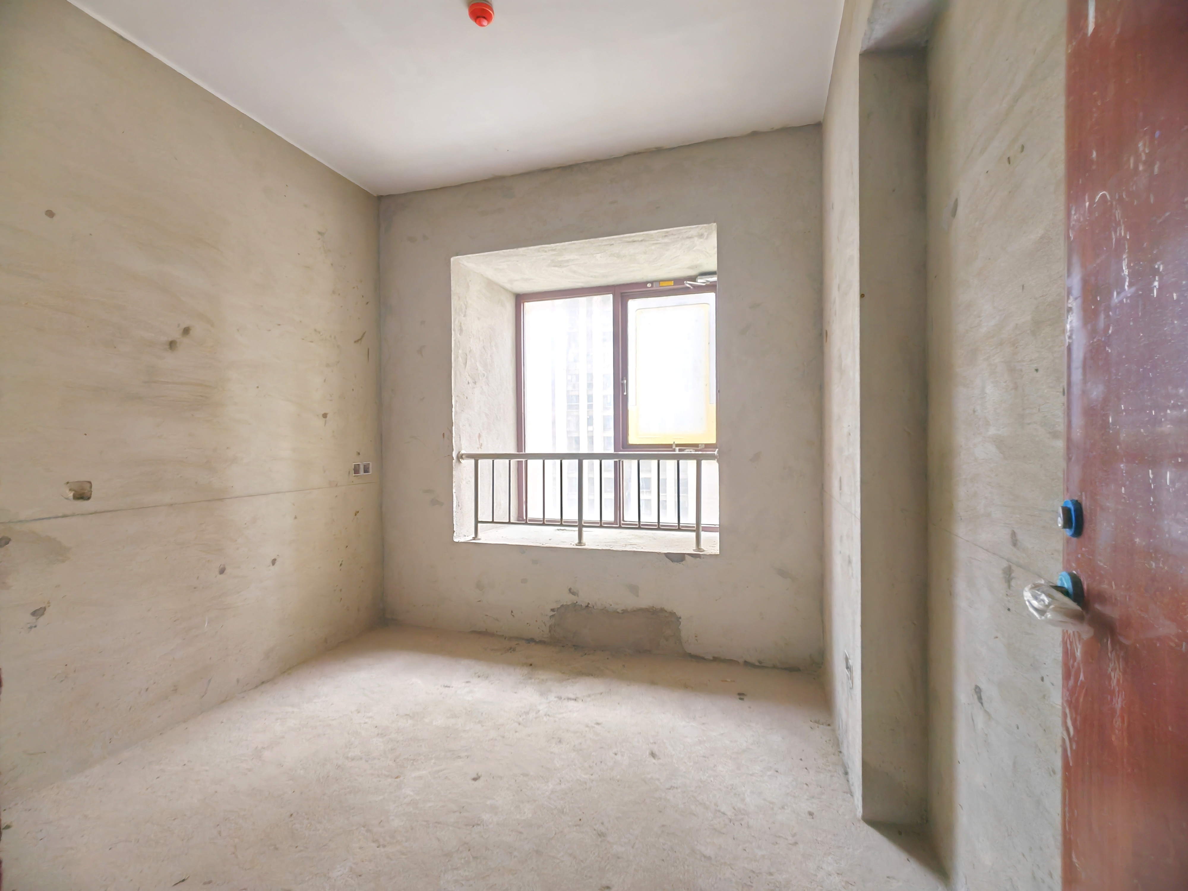 海航豪庭南苑 4室2厅3卫 380.0万 海航豪庭南苑 4室2厅3卫 380.0万客厅