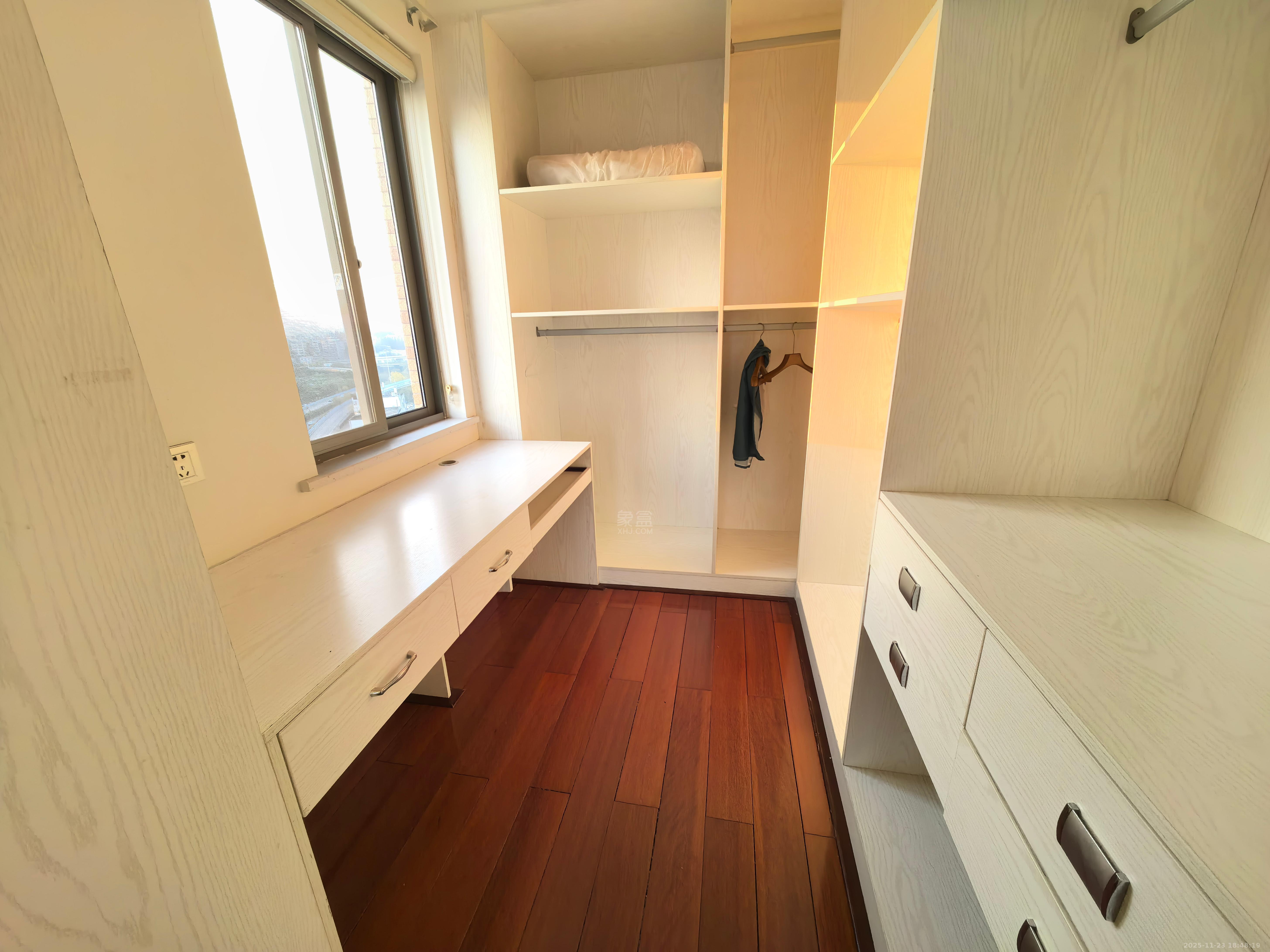 凯风珑城 3室2厅1卫 2000.0元/月 凯风珑城 3室2厅1卫 2000.0元/月室内图