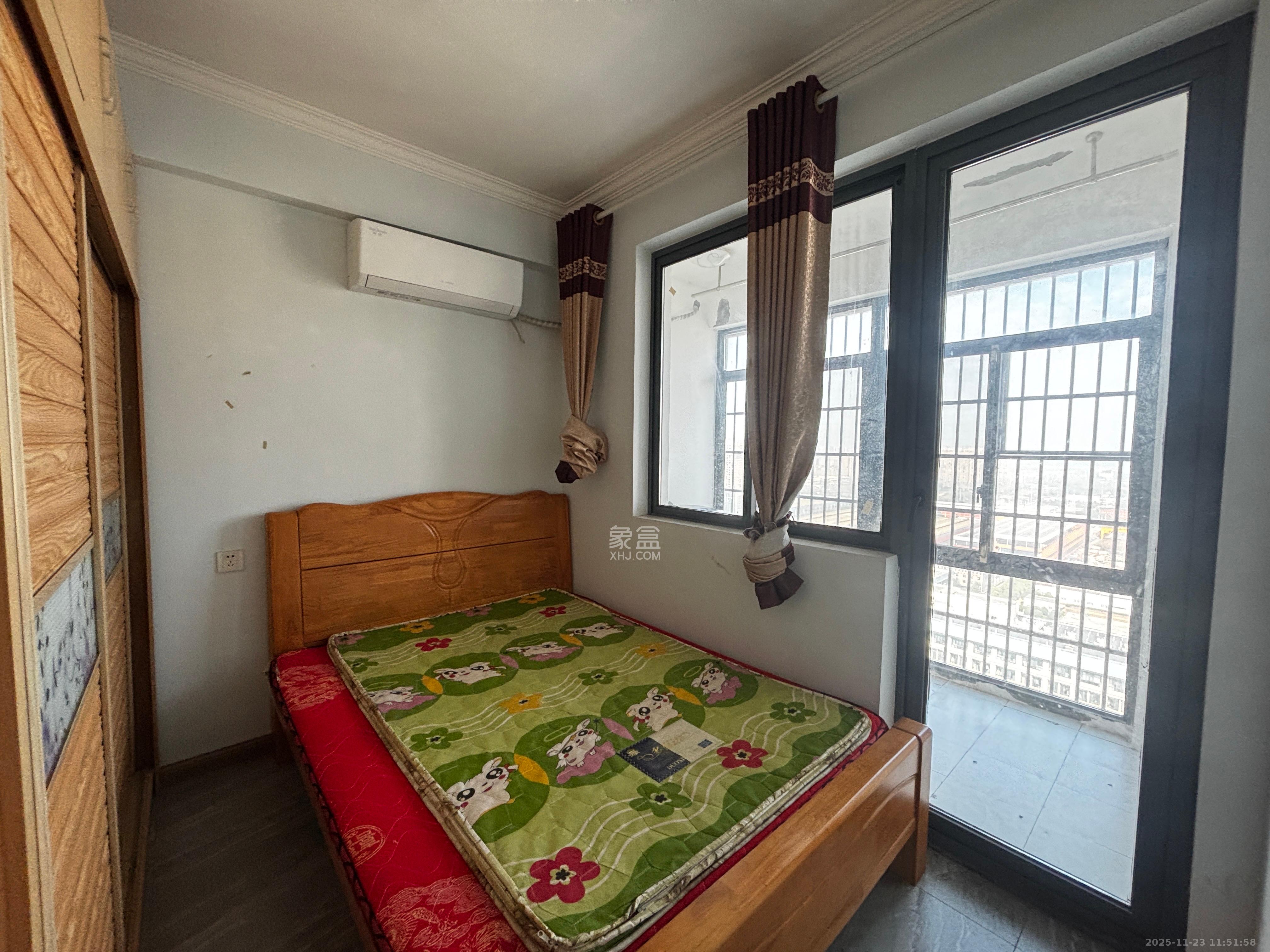 中欣楚天雅郡  3室2厅2卫    1800.0元/月室内图