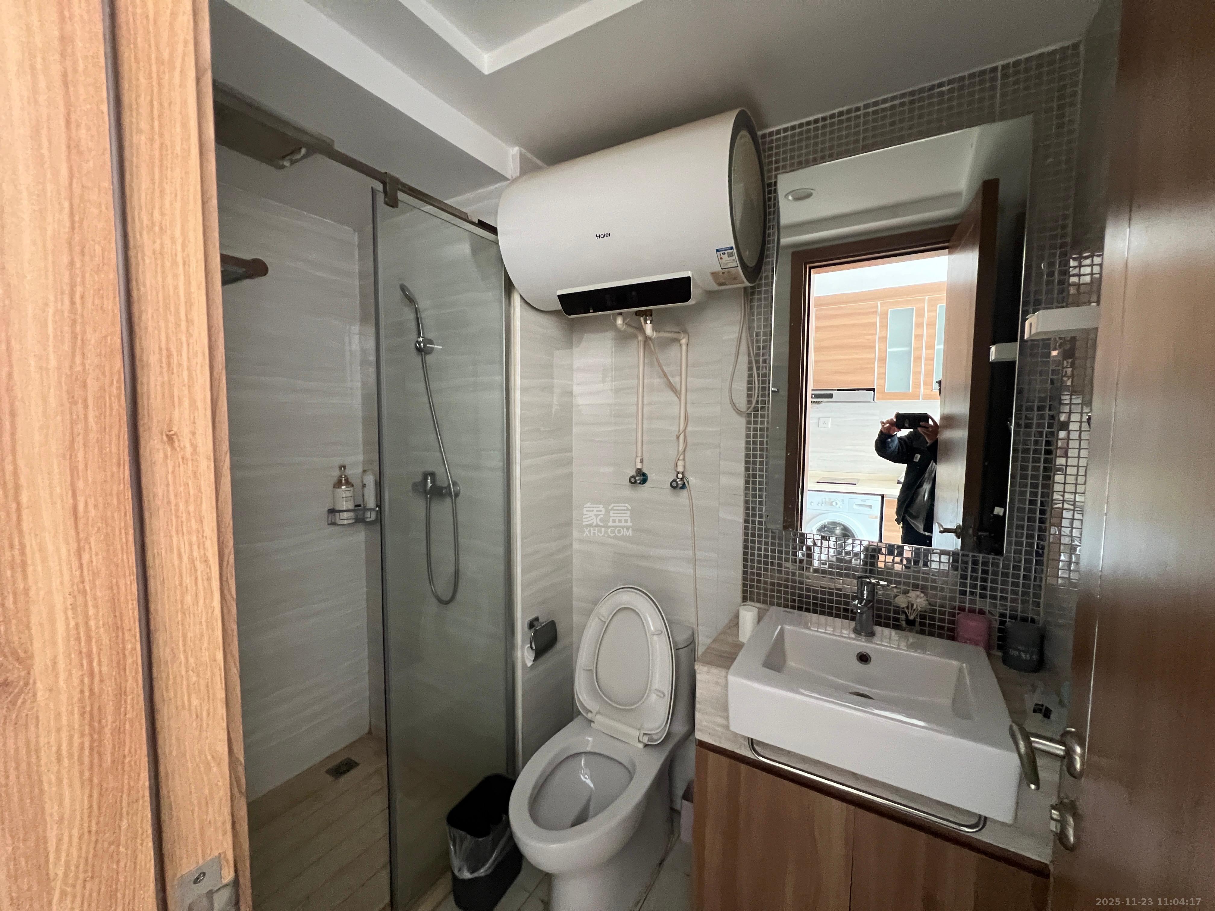 恒大国际广场 1室0厅0卫 1300.0元/月 恒大国际广场 1室0厅0卫 1300.0元/月室内图