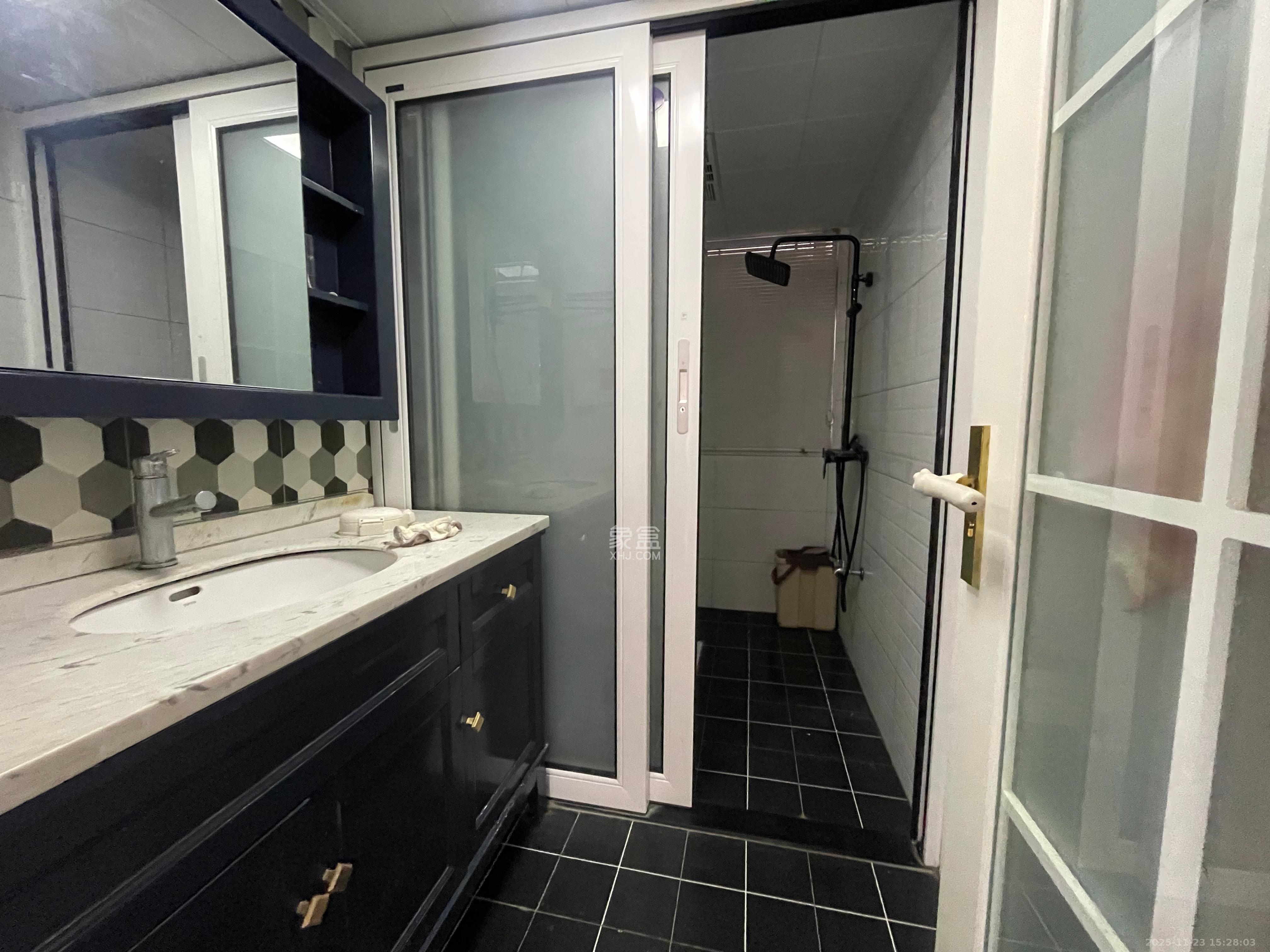 湖湘奥林匹克花园  2室2厅1卫    2000.0元/月室内图