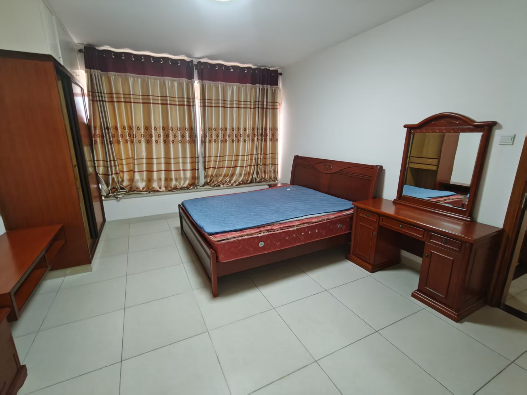 金盘雅苑 4室2厅2卫 3600.0元/月 金盘雅苑 4室2厅2卫 3600.0元/月户型图