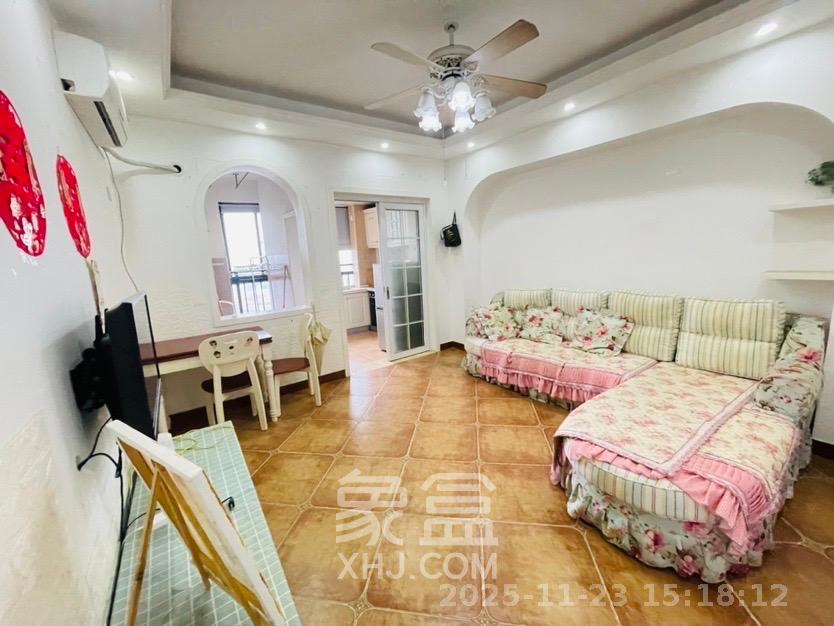 山水湾 2室2厅1卫 1600.0元/月 山水湾 2室2厅1卫 1600.0元/月室内图