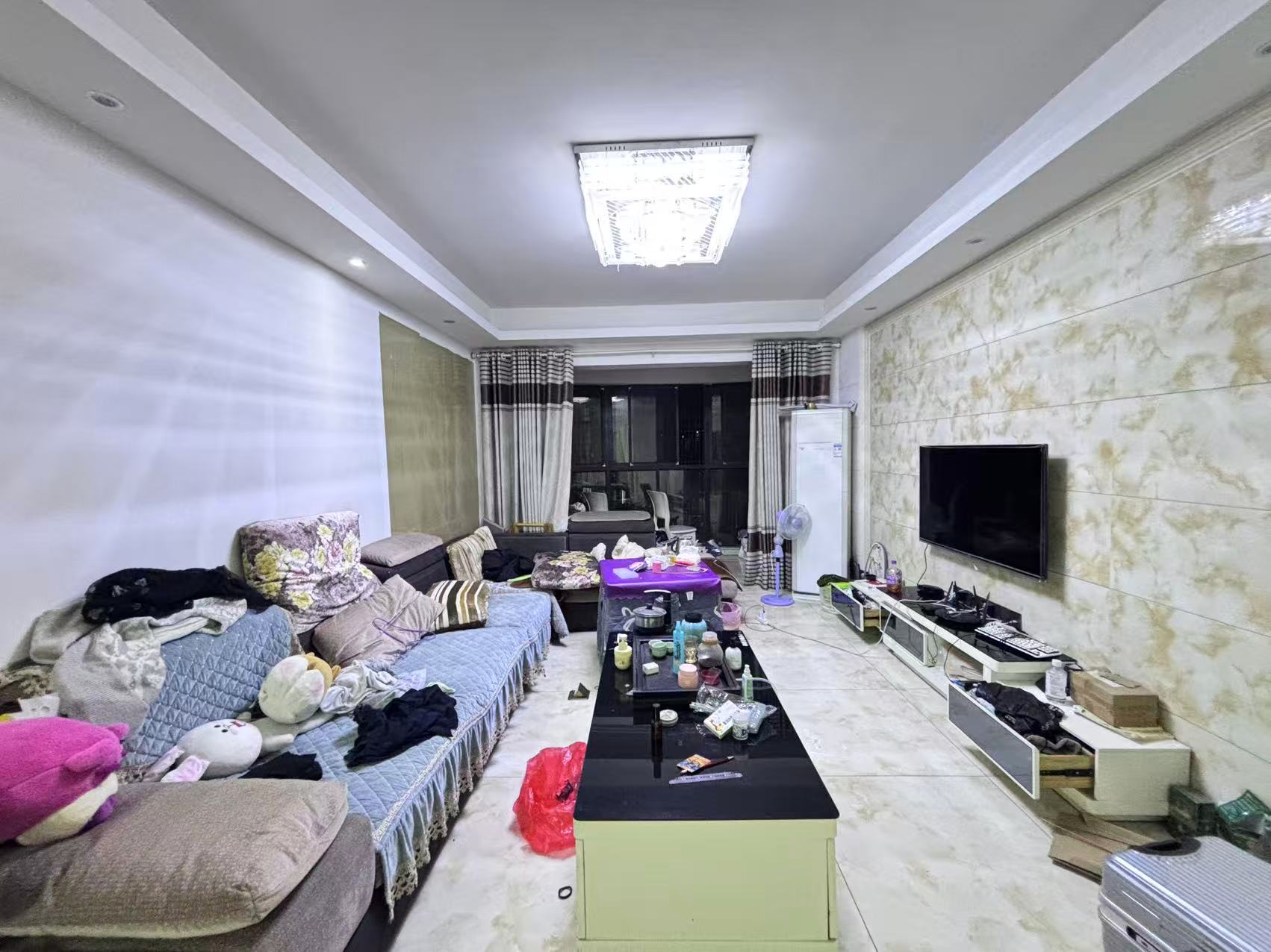 曼哈顿花园  3室2厅2卫    53.6万