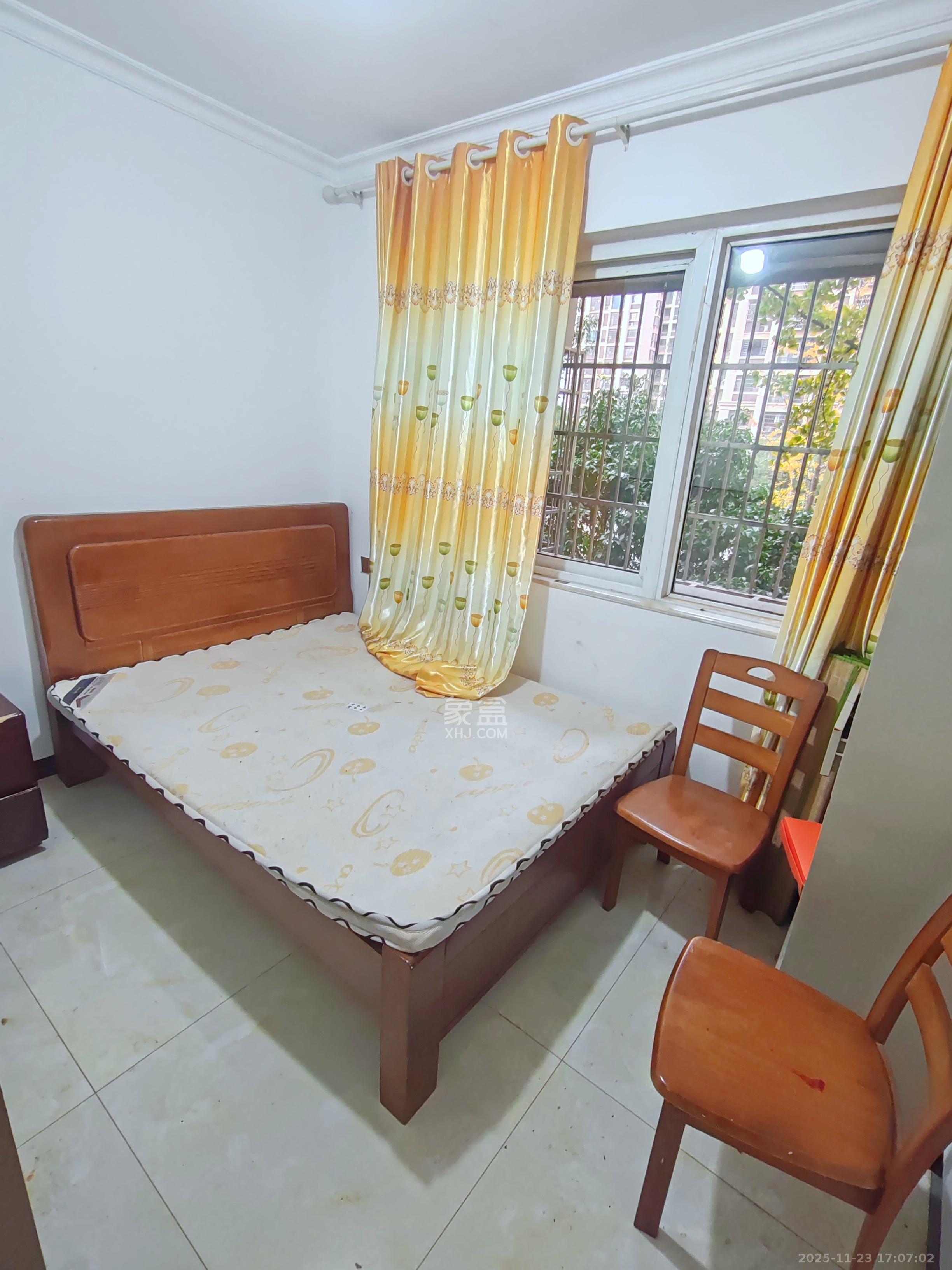 和康园小区 4室2厅2卫 2500.0元/月 和康园小区 4室2厅2卫 2500.0元/月室内图