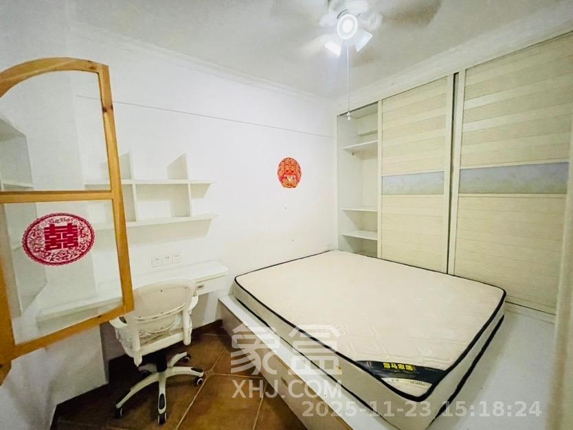 山水湾 2室2厅1卫 1600.0元/月 山水湾 2室2厅1卫 1600.0元/月室内图