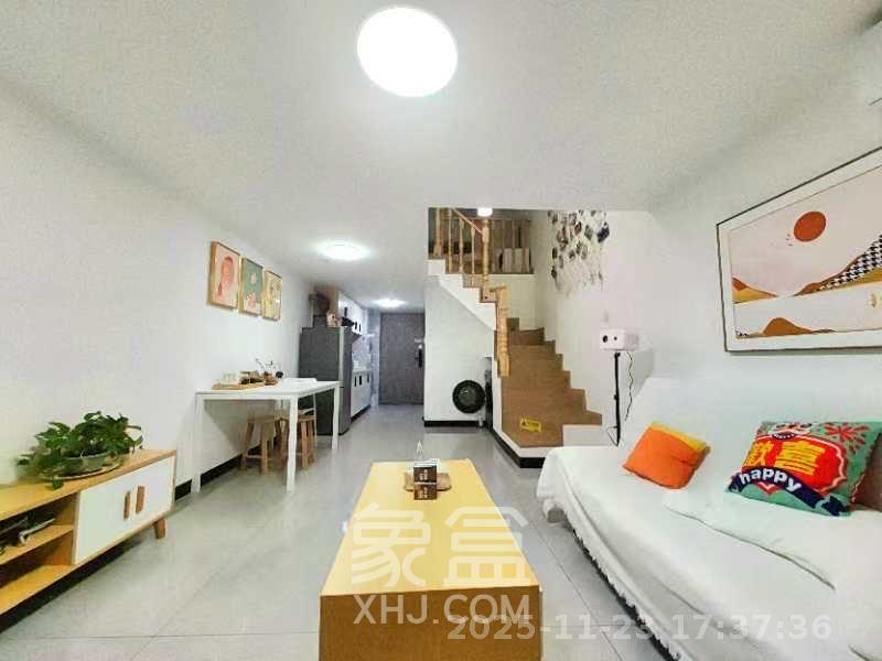 藏珑湖上公馆 2室1厅1卫 2600.0元/月 藏珑湖上公馆 2室1厅1卫 2600.0元/月室内图