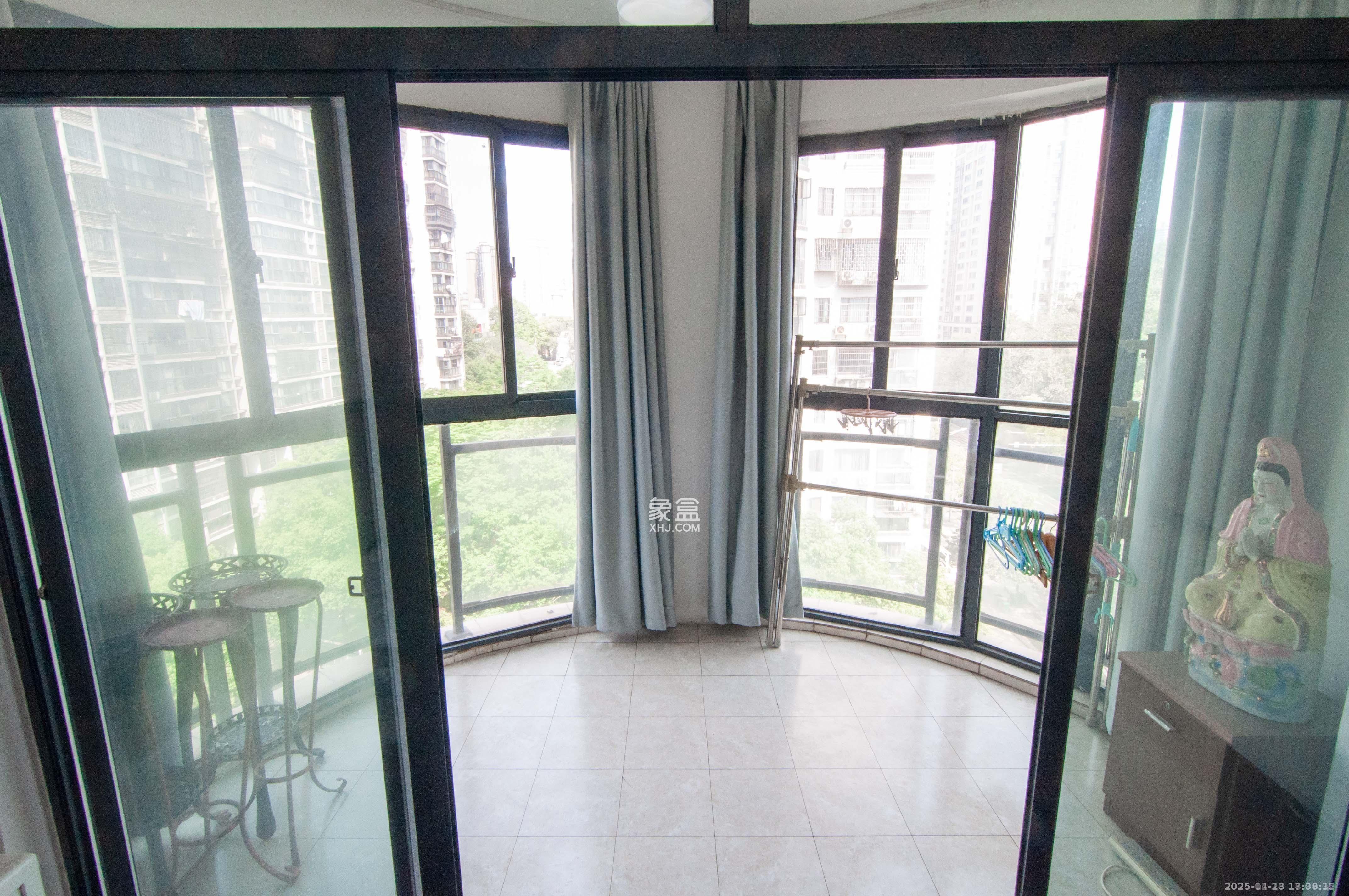 海林馨香雅苑 2室2厅1卫 2500.0元/月 海林馨香雅苑 2室2厅1卫 2500.0元/月室内图