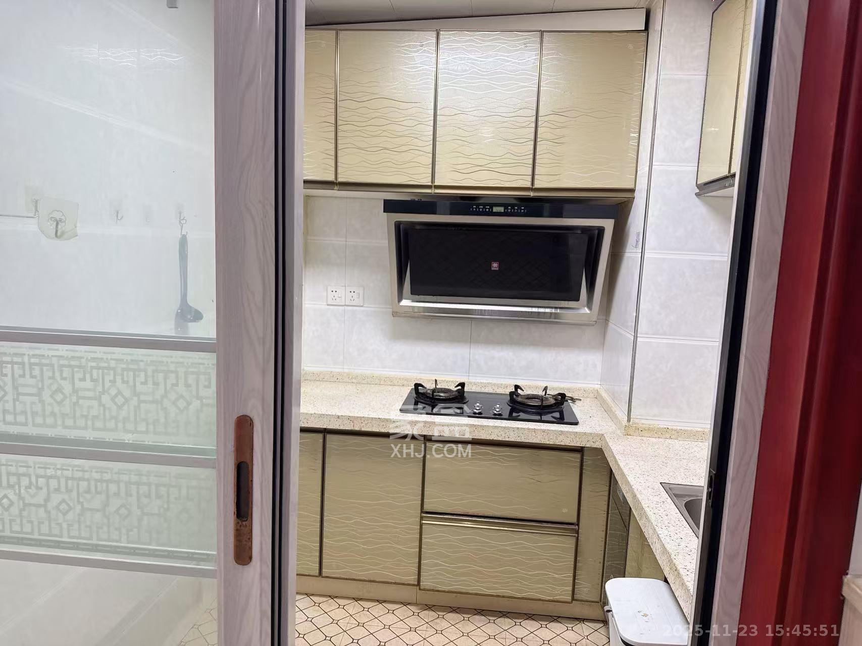 卓越蔚蓝海岸三期 2室2厅1卫 2000.0元/月 卓越蔚蓝海岸三期 2室2厅1卫 2000.0元/月室内图