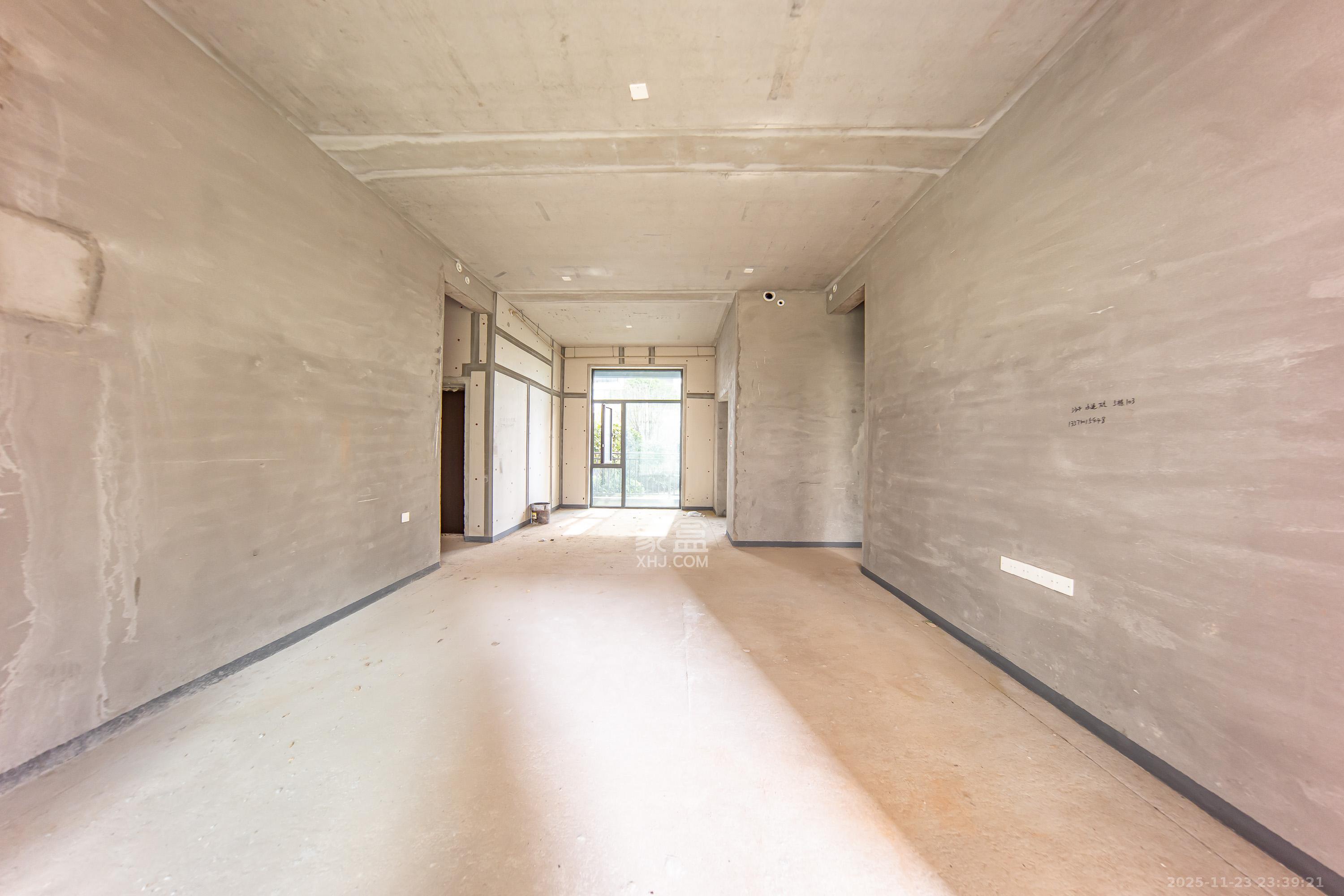 保利长交锦上  4室2厅2卫    148.0万