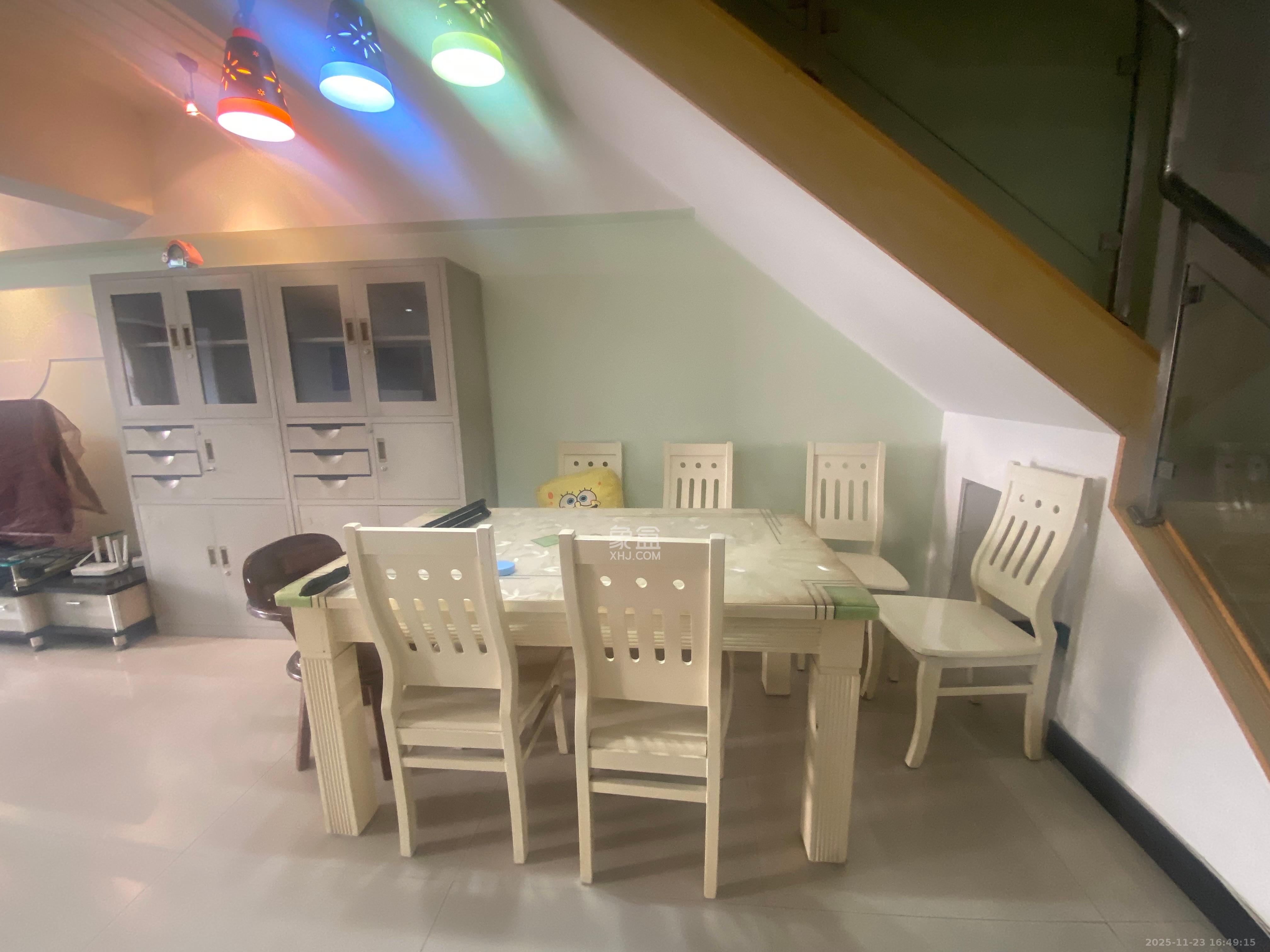 在水一方  1室1厅1卫    3900.0元/月室内图