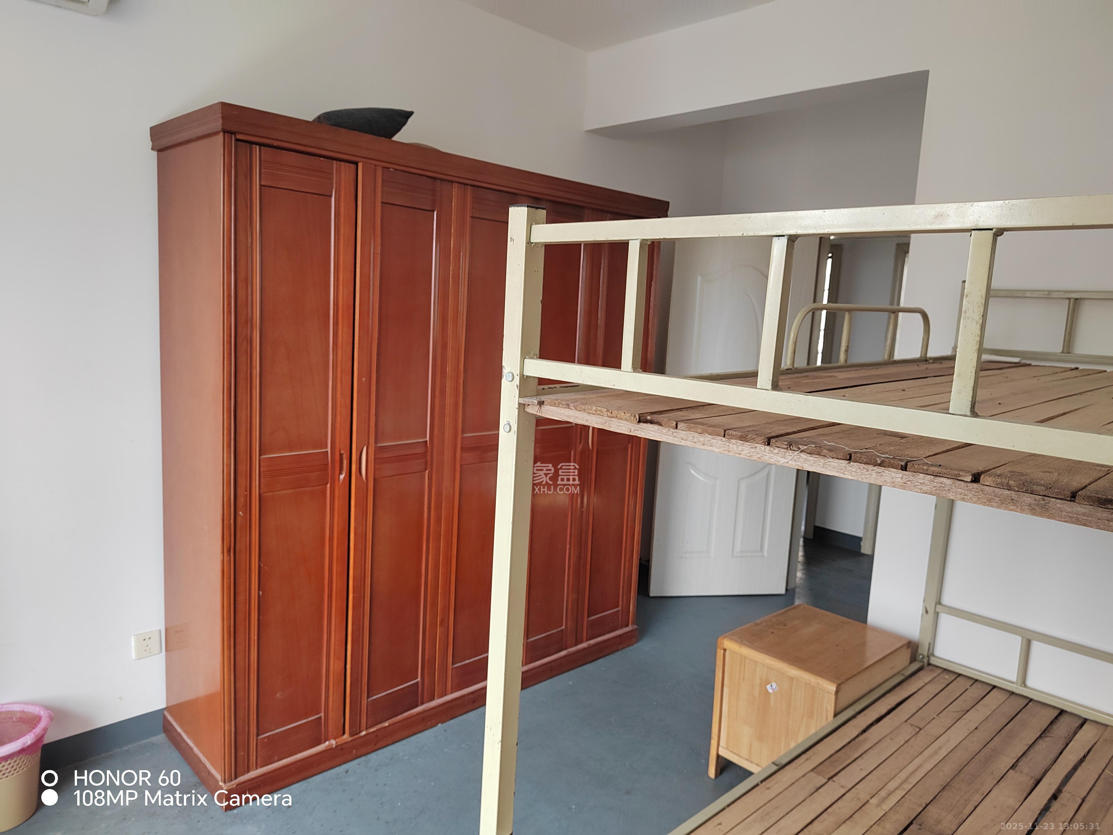 旭辉美的东樾城 4室2厅2卫 2600.0元/月 旭辉美的东樾城 4室2厅2卫 2600.0元/月室内图