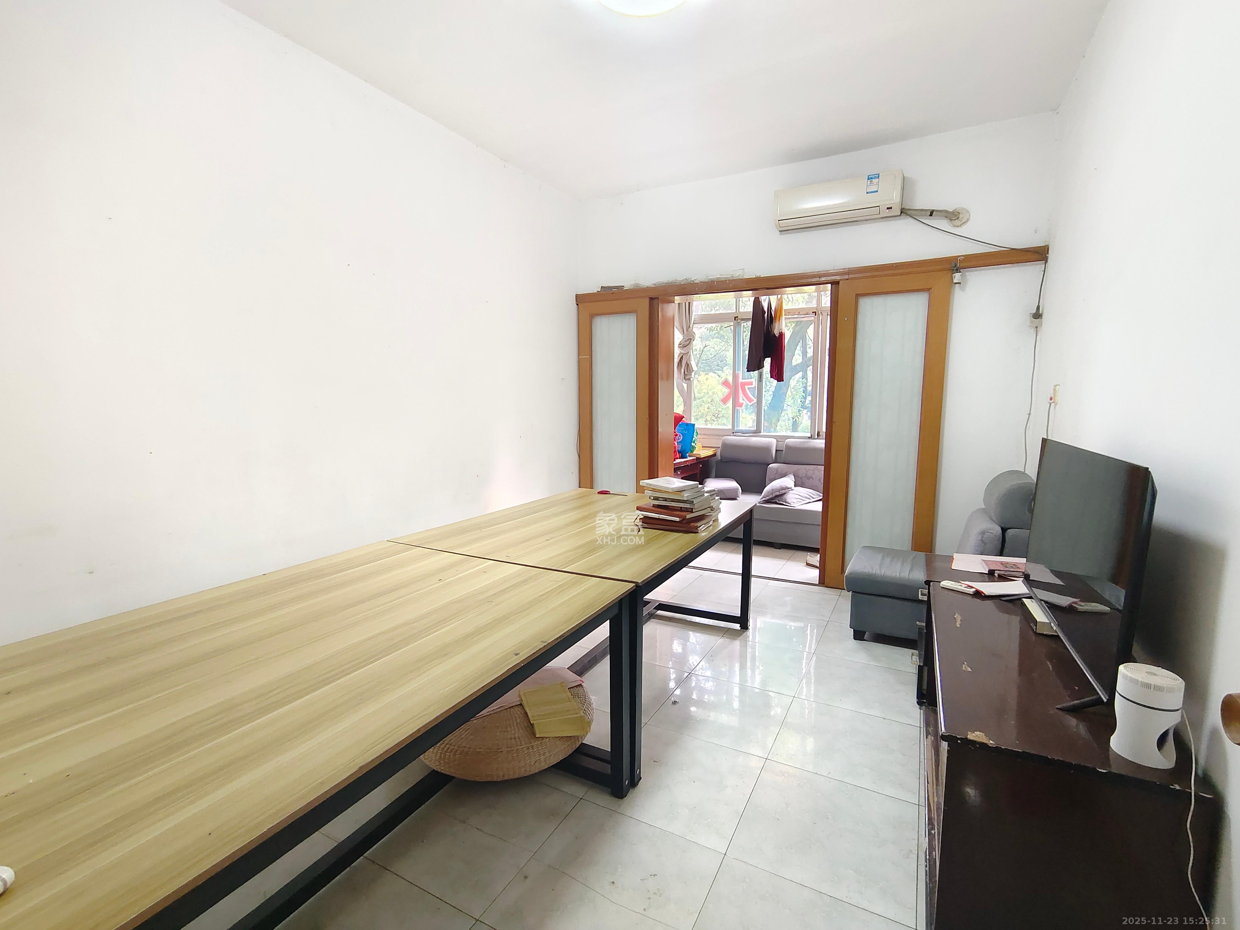 中联科技园  2室2厅1卫    1600.0元/月