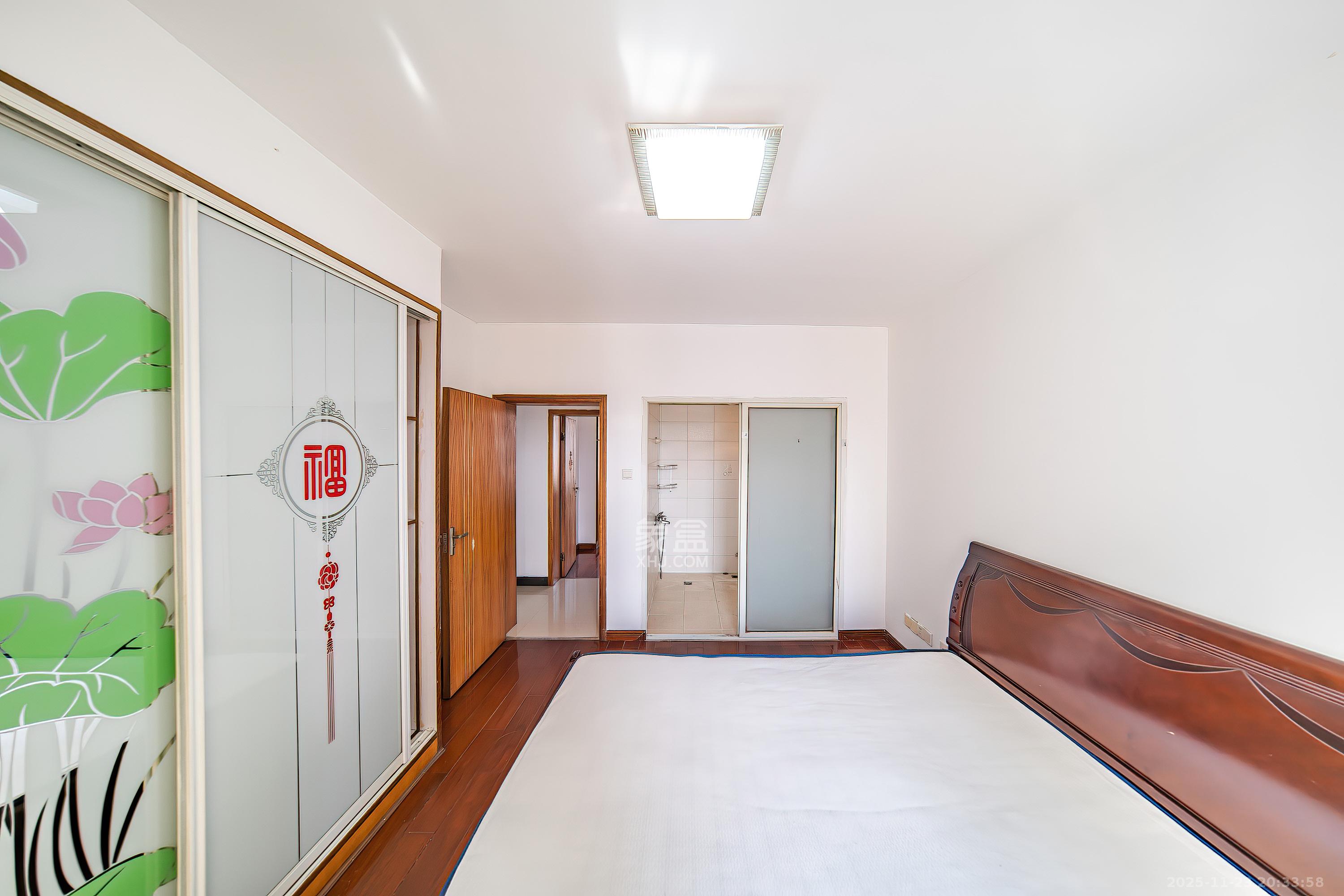 德雅苑 3室2厅2卫 81.2万 德雅苑 3室2厅2卫 81.2万卧室