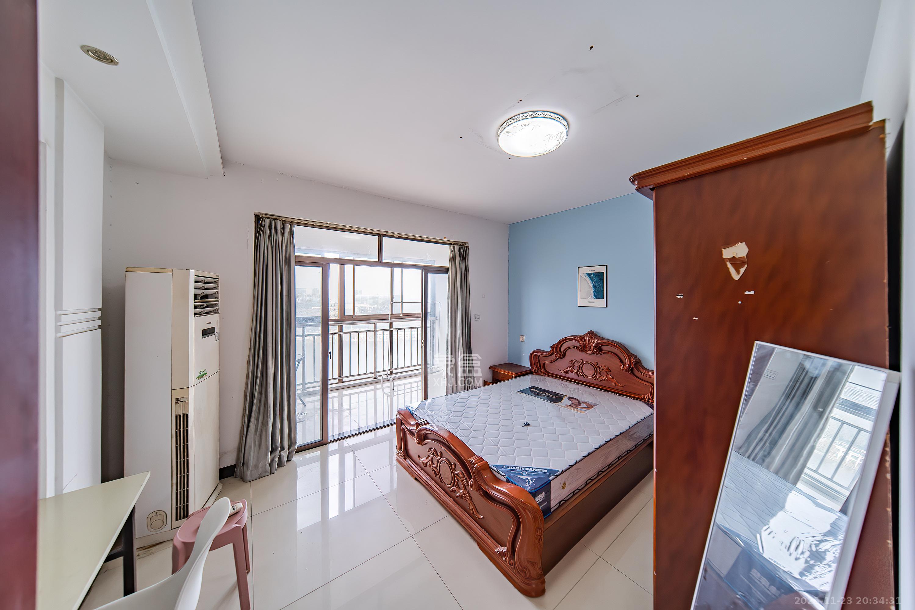 四方水岸(世方水岸) 3室2厅1卫 95.0万 四方水岸(世方水岸) 3室2厅1卫 95.0万卧室