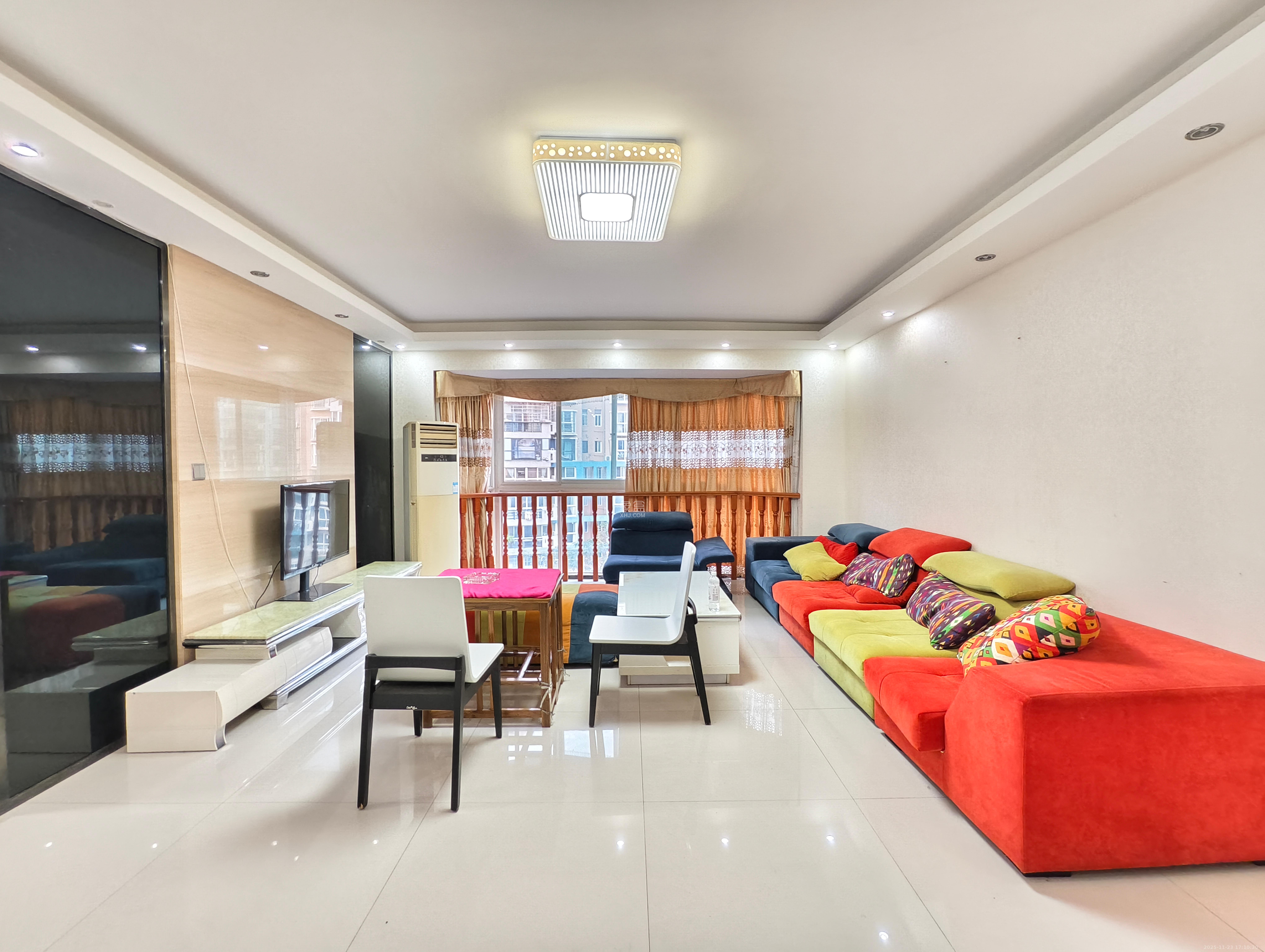 金色山庄  3室2厅2卫    3000.0元/月室内图