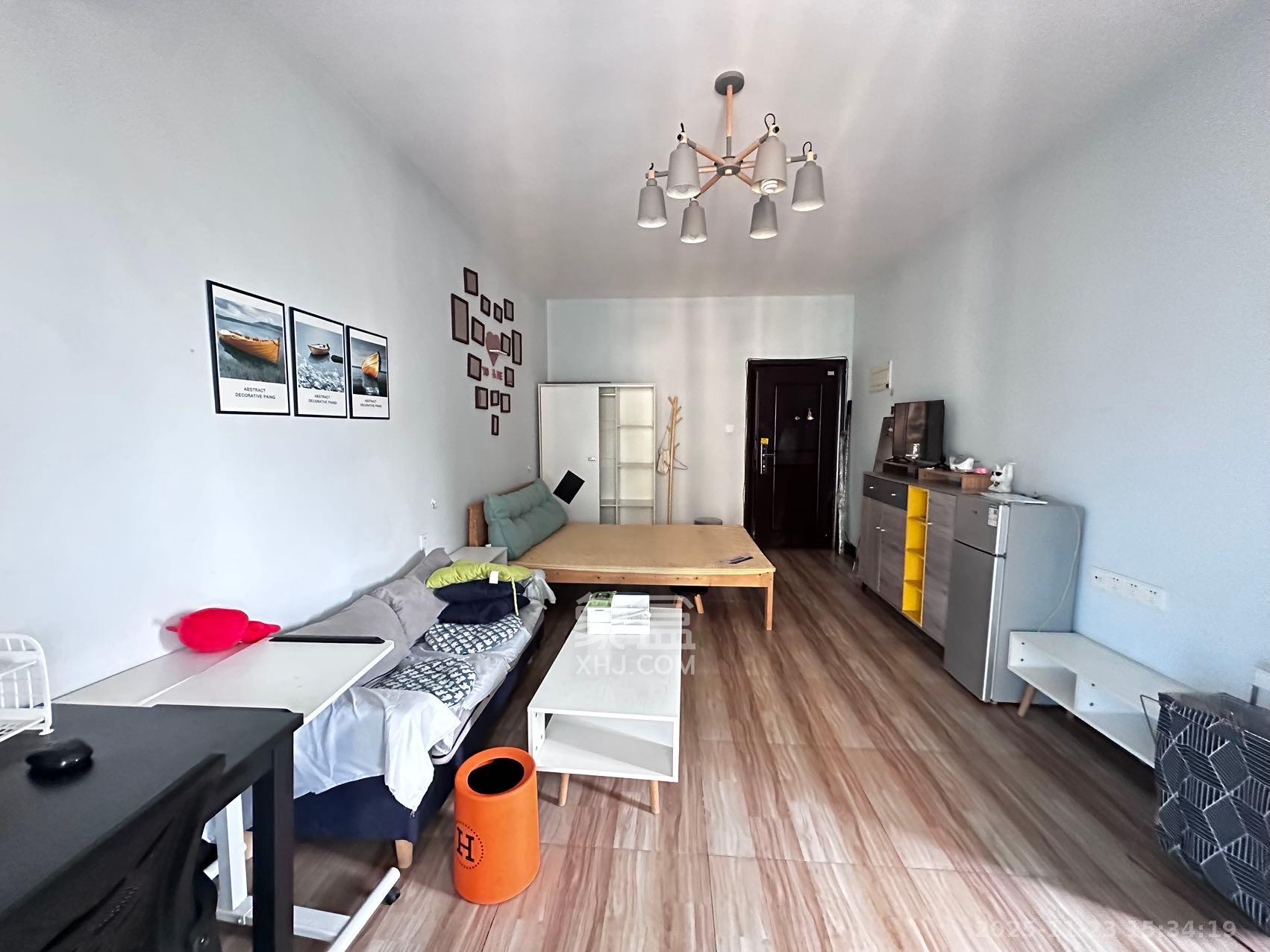 中南红领邦（红星嘉和苑）  1室1厅1卫    1300.0元/月室内图