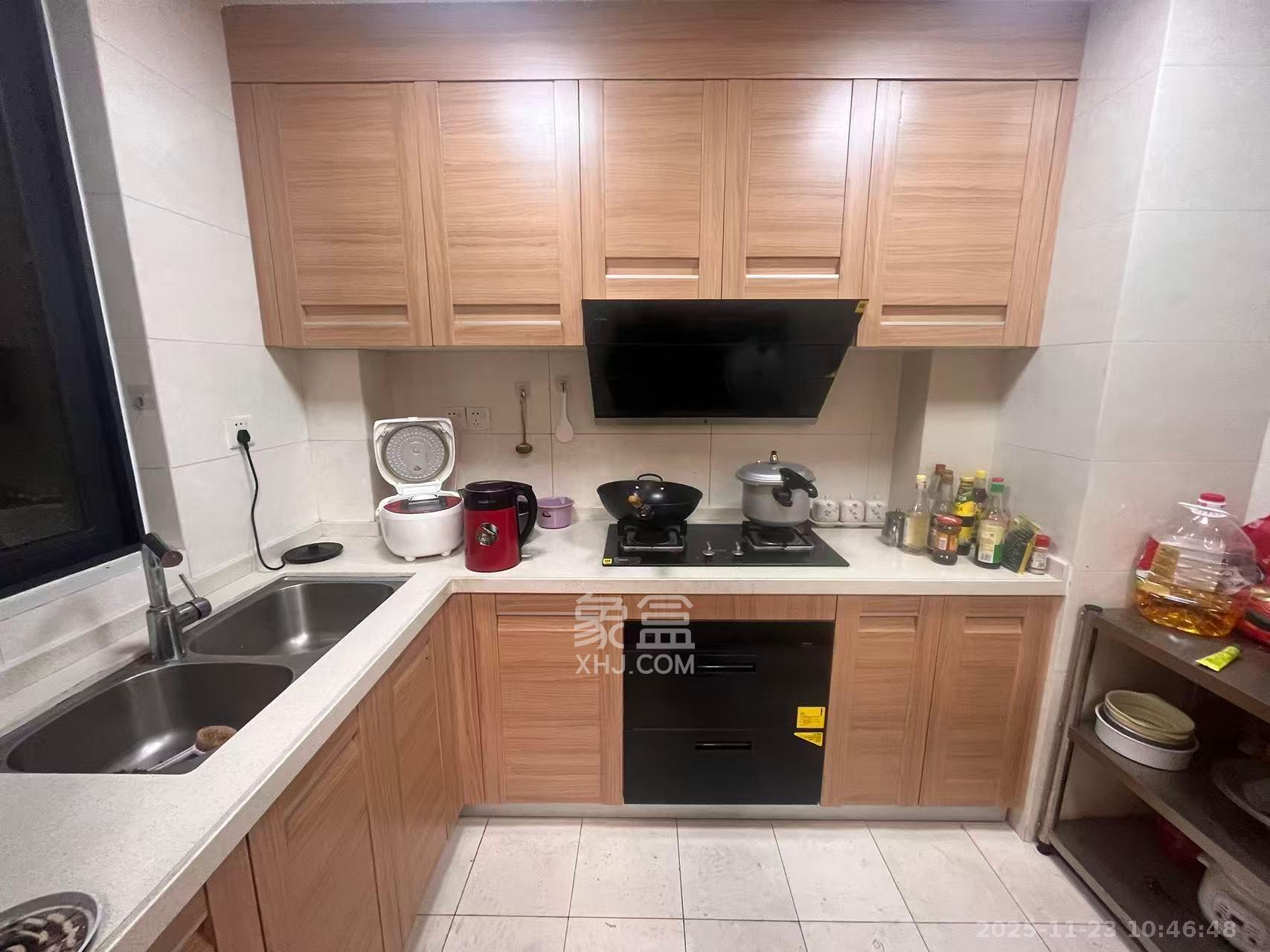 中建嘉和城凤凰台（中建瑞兴家园）  4室2厅2卫    2800.0元/月室内图