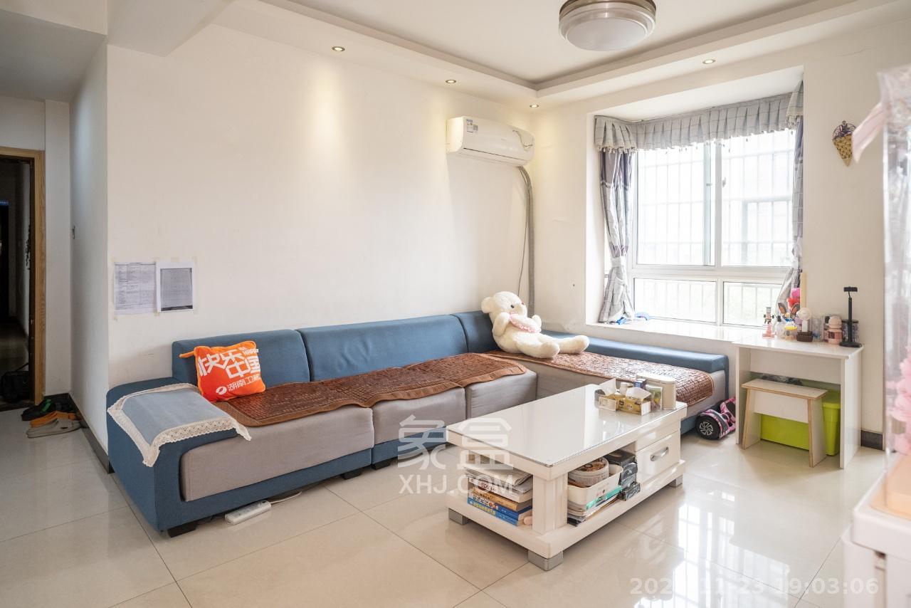 山水湾 2室2厅1卫 1780.0元/月 山水湾 2室2厅1卫 1780.0元/月室内图