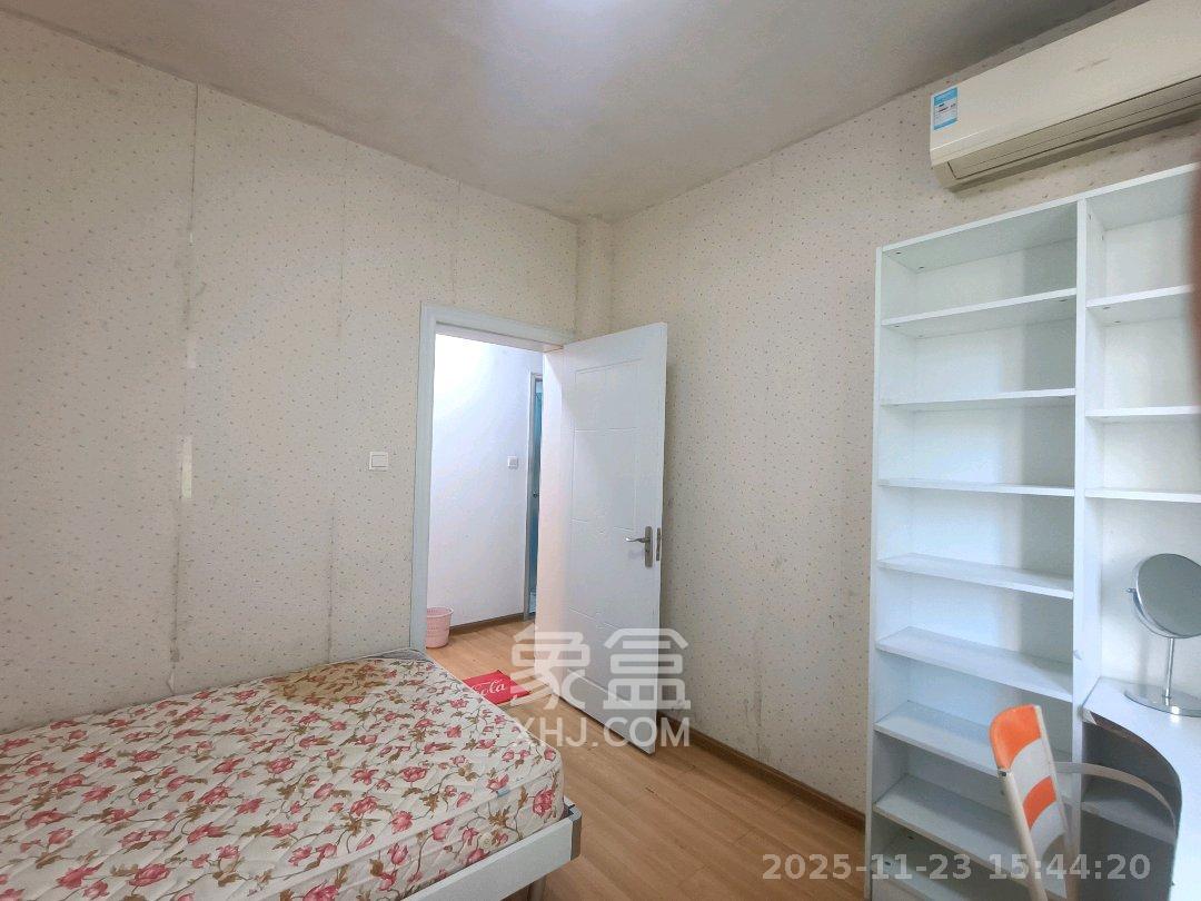 旭辉藏郡(藏郡、旭湘华府) 2室2厅1卫 1800.0元/月 旭辉藏郡(藏郡、旭湘华府) 2室2厅1卫 1800.0元/月室内图