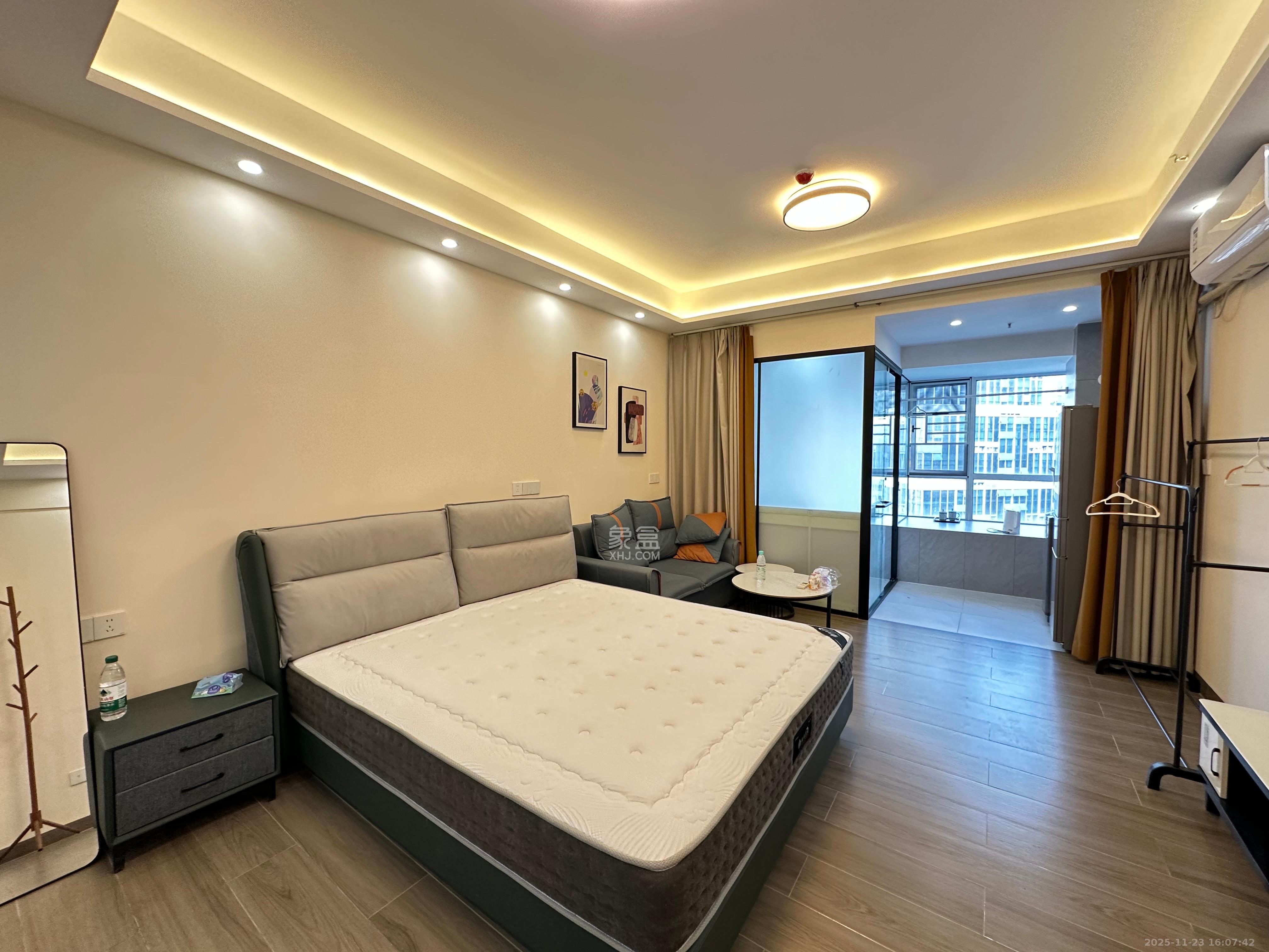 中建嘉和城  1室0厅0卫    1500.0元/月