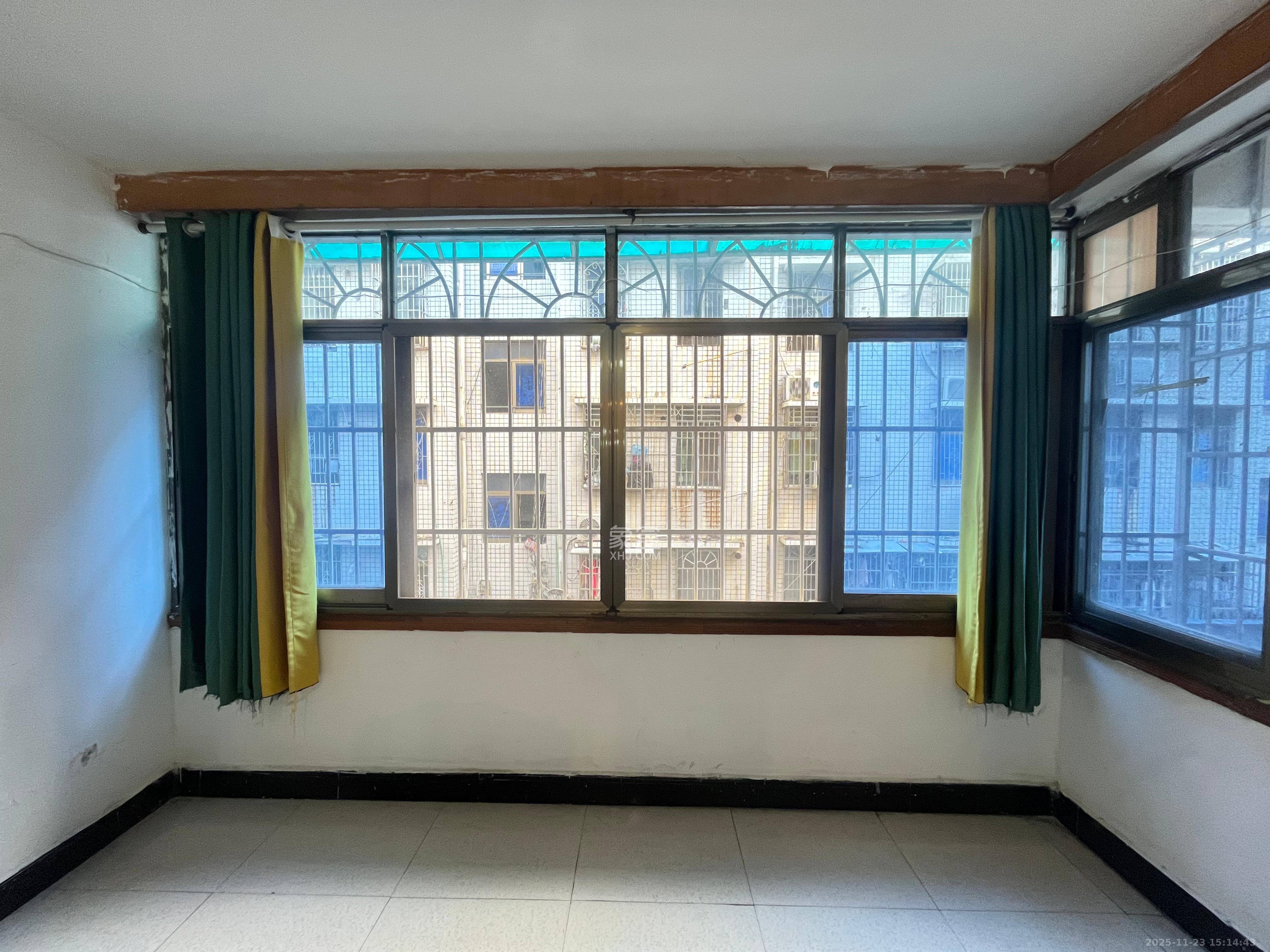 马王堆陶瓷城新合区  2室2厅1卫    1400.0元/月室内图