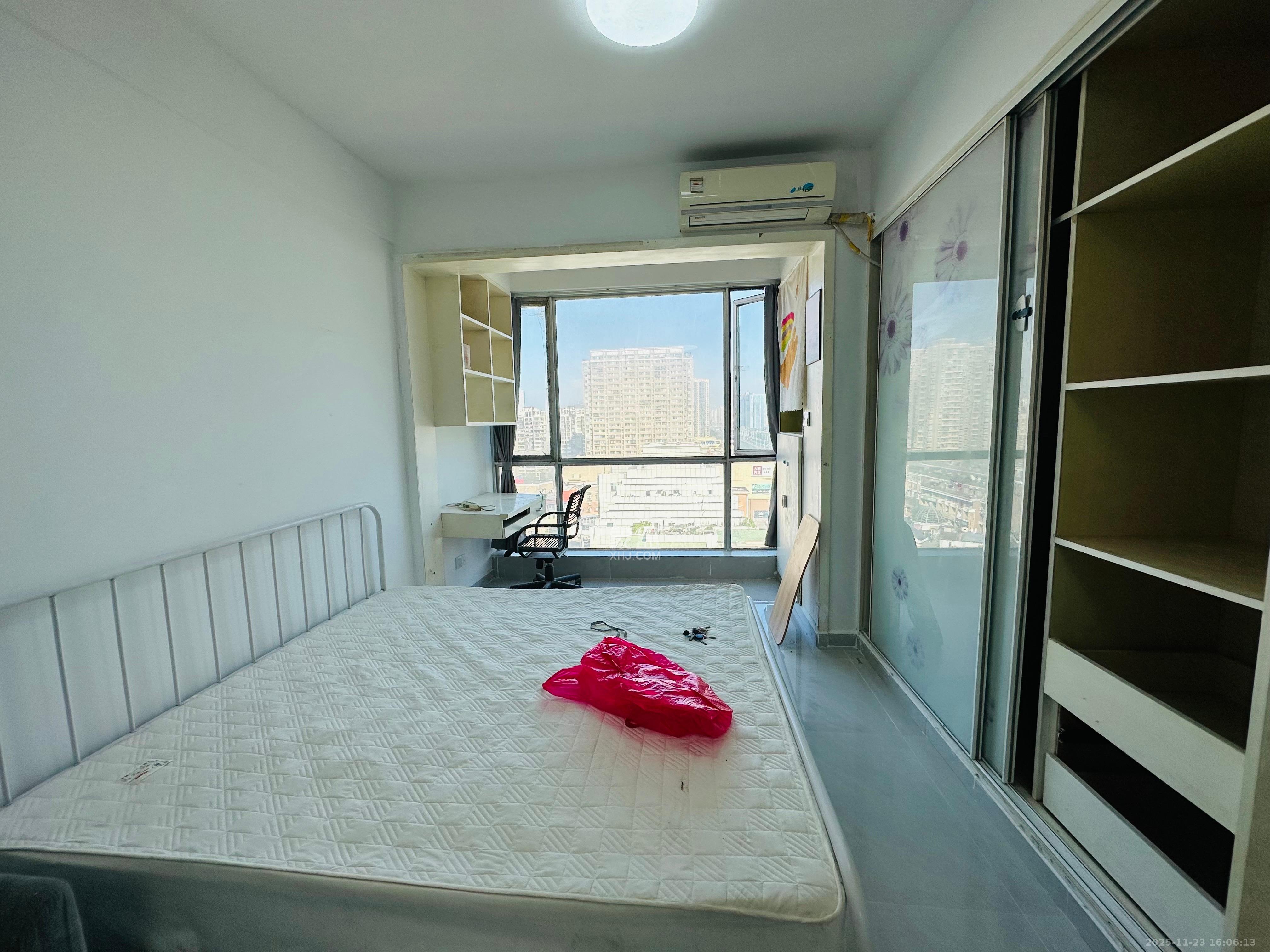 上河国际A座  1室1厅1卫    1600.0元/月