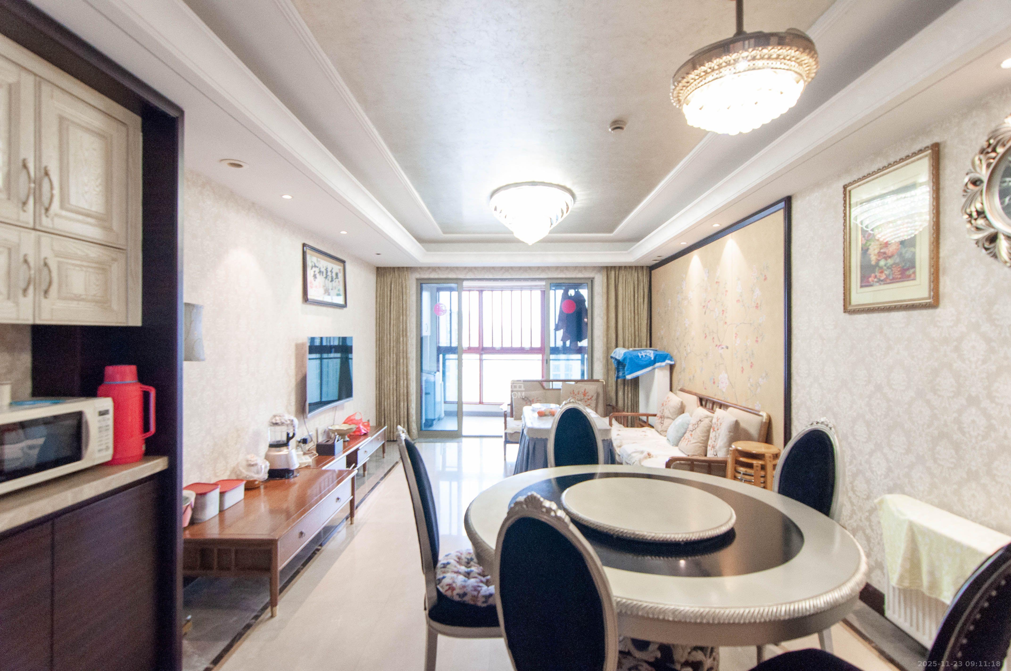 梅溪湖金茂府（金茂广场）（金茂览秀城）  3室2厅2卫    3800.0元/月室内图