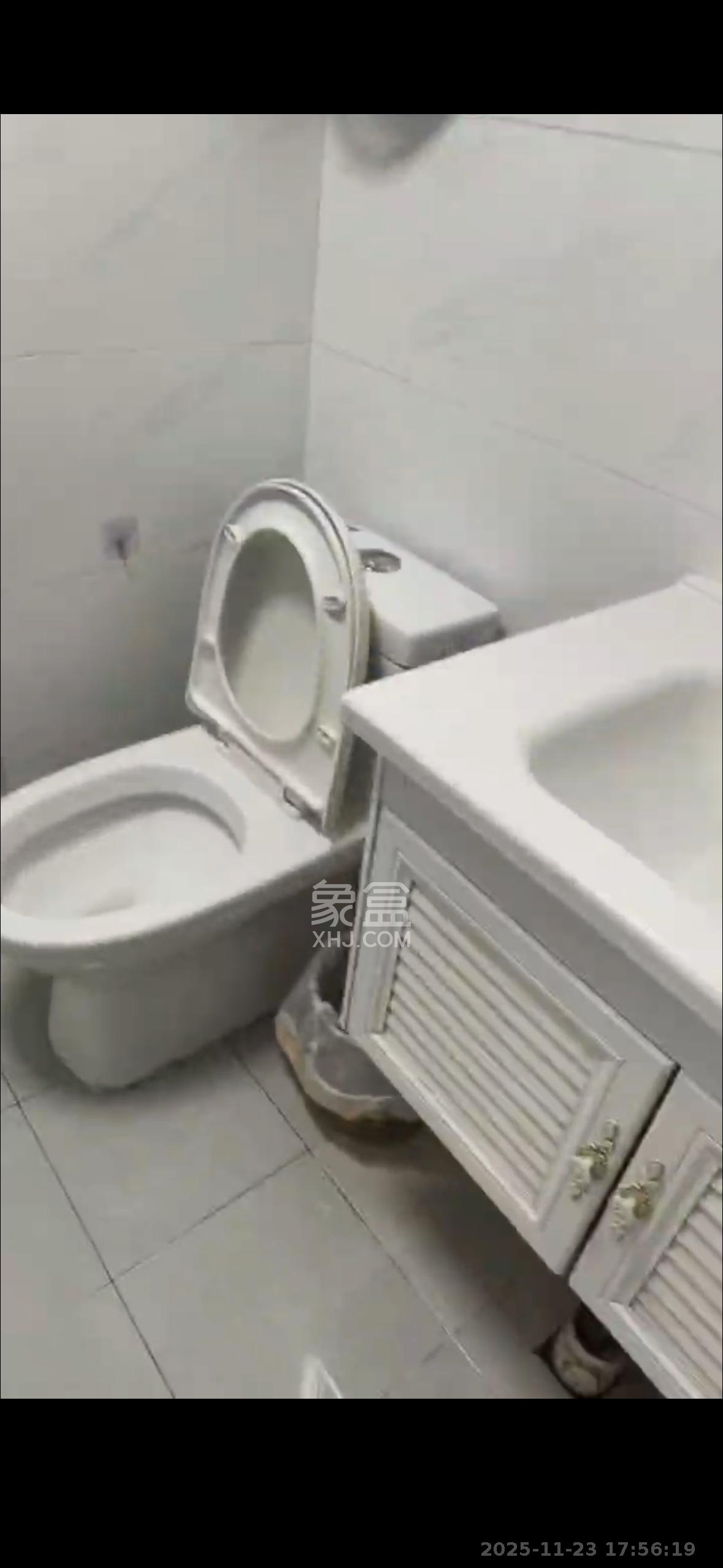 星城新宇川河苑  1室0厅0卫    1700.0元/月