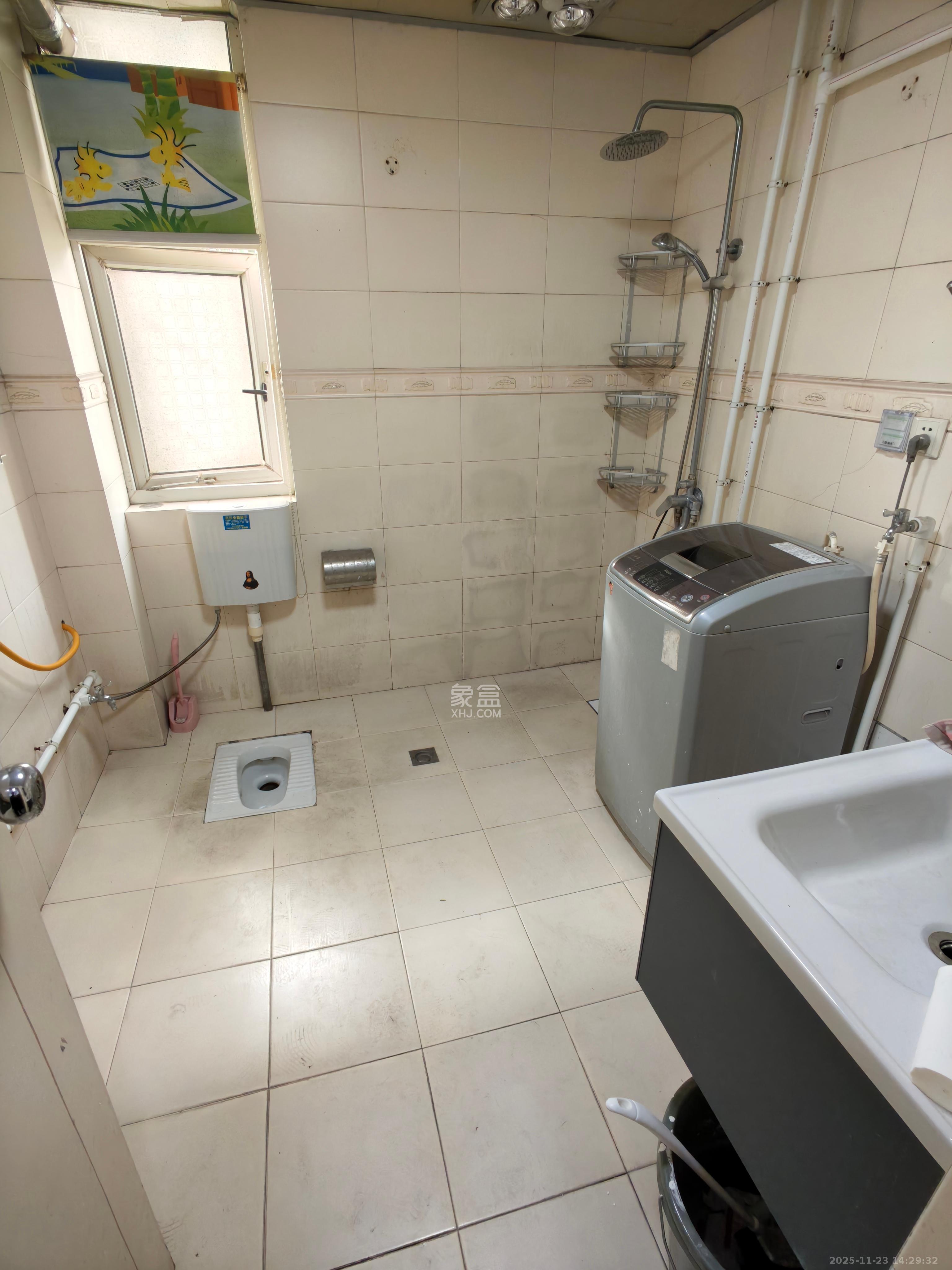 湘华公寓 2室1厅1卫 1600.0元/月 湘华公寓 2室1厅1卫 1600.0元/月室内图