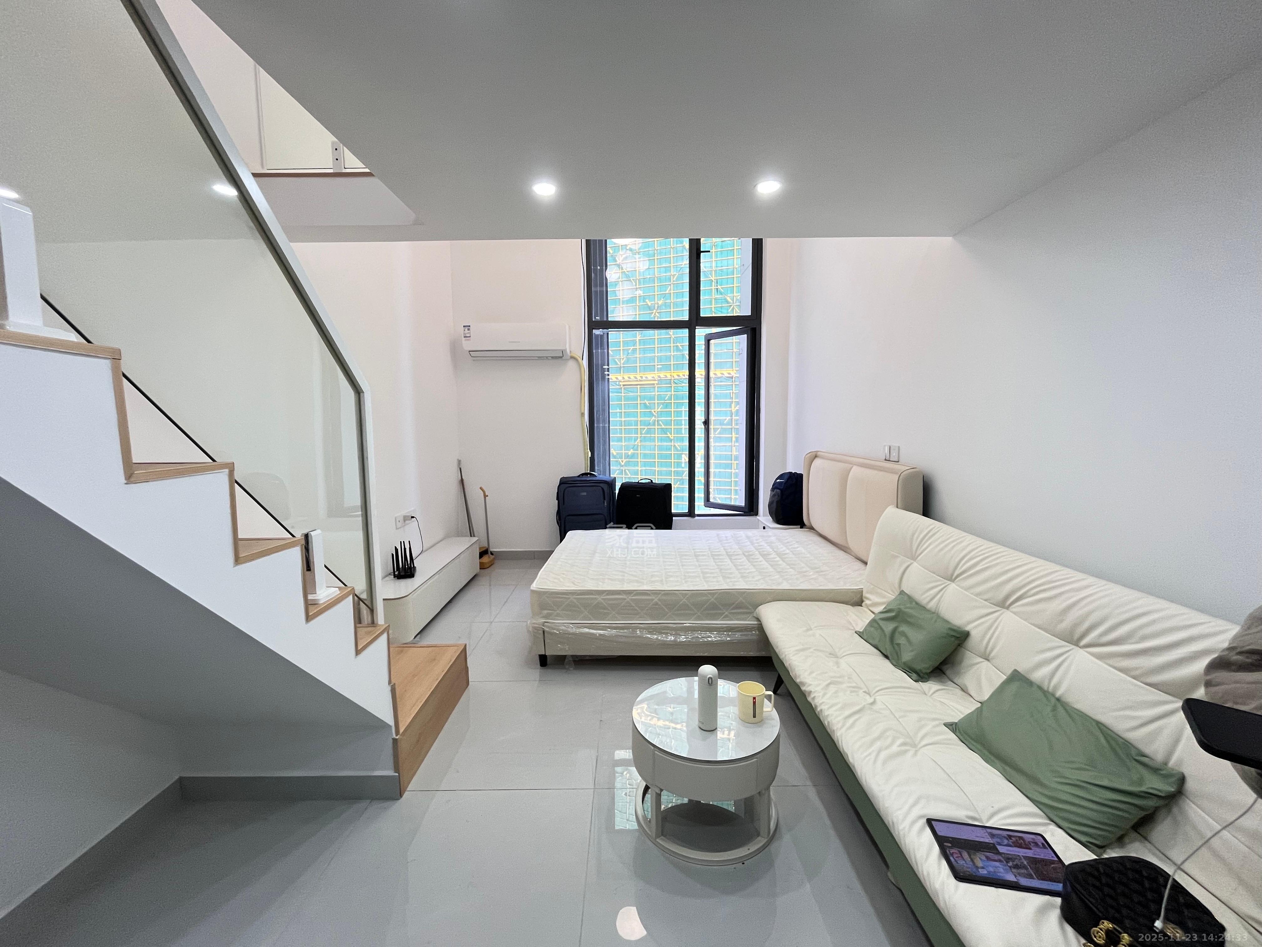 力高凤凰新天  1室1厅1卫    1700.0元/月