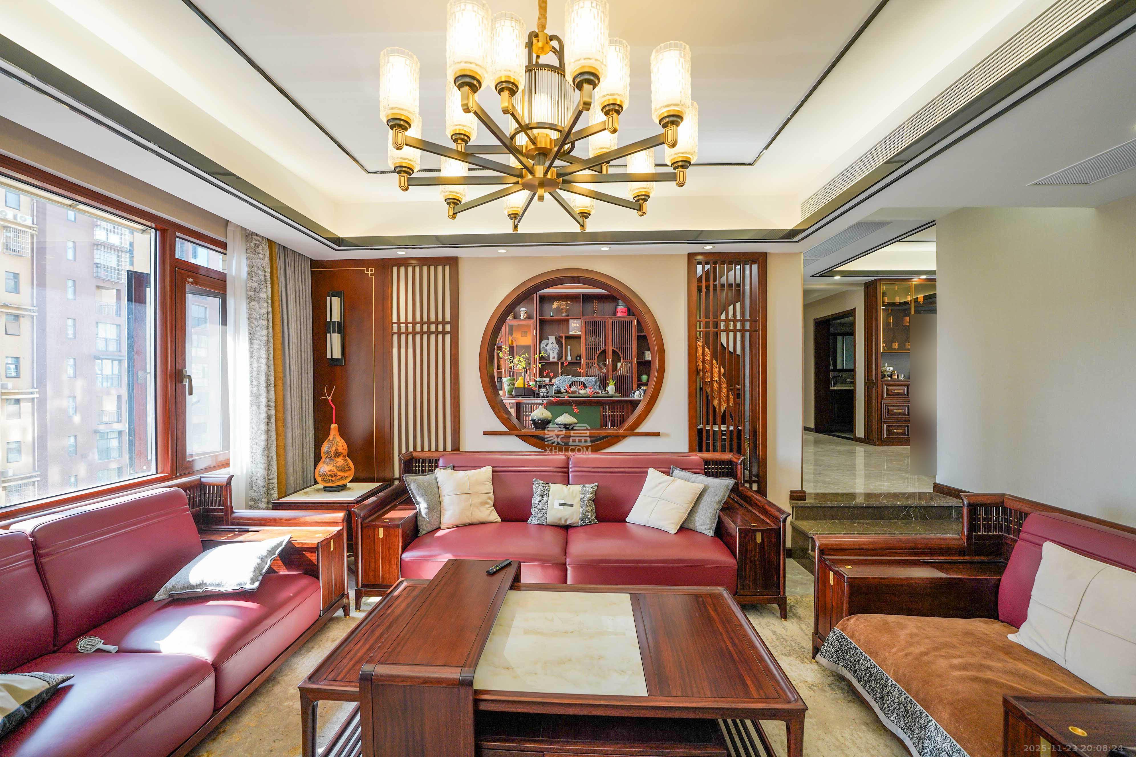 汇金城/嘉华城一期 5室2厅1卫 251.0万 汇金城/嘉华城一期 5室2厅1卫 251.0万客厅