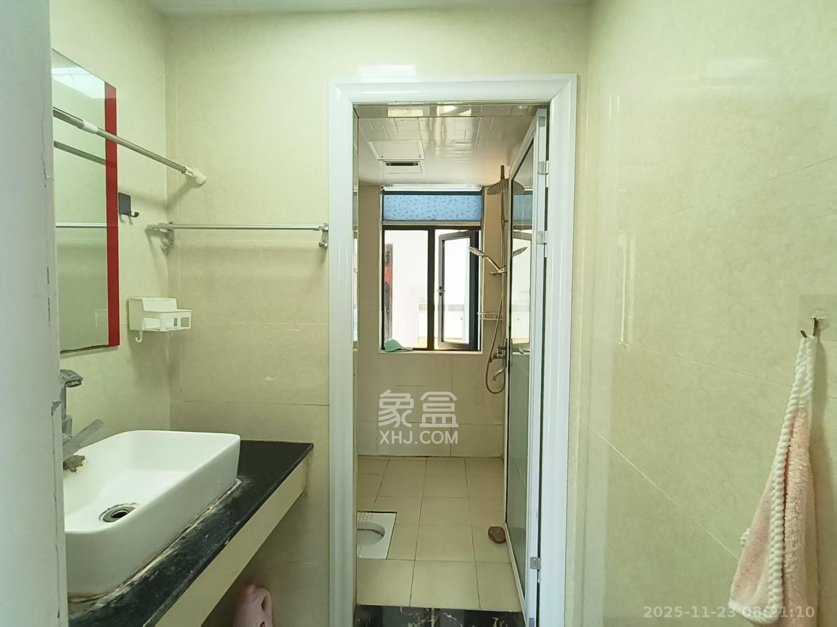 恒生碧水龙庭 3室2厅2卫 1900.0元/月 恒生碧水龙庭 3室2厅2卫 1900.0元/月室内图