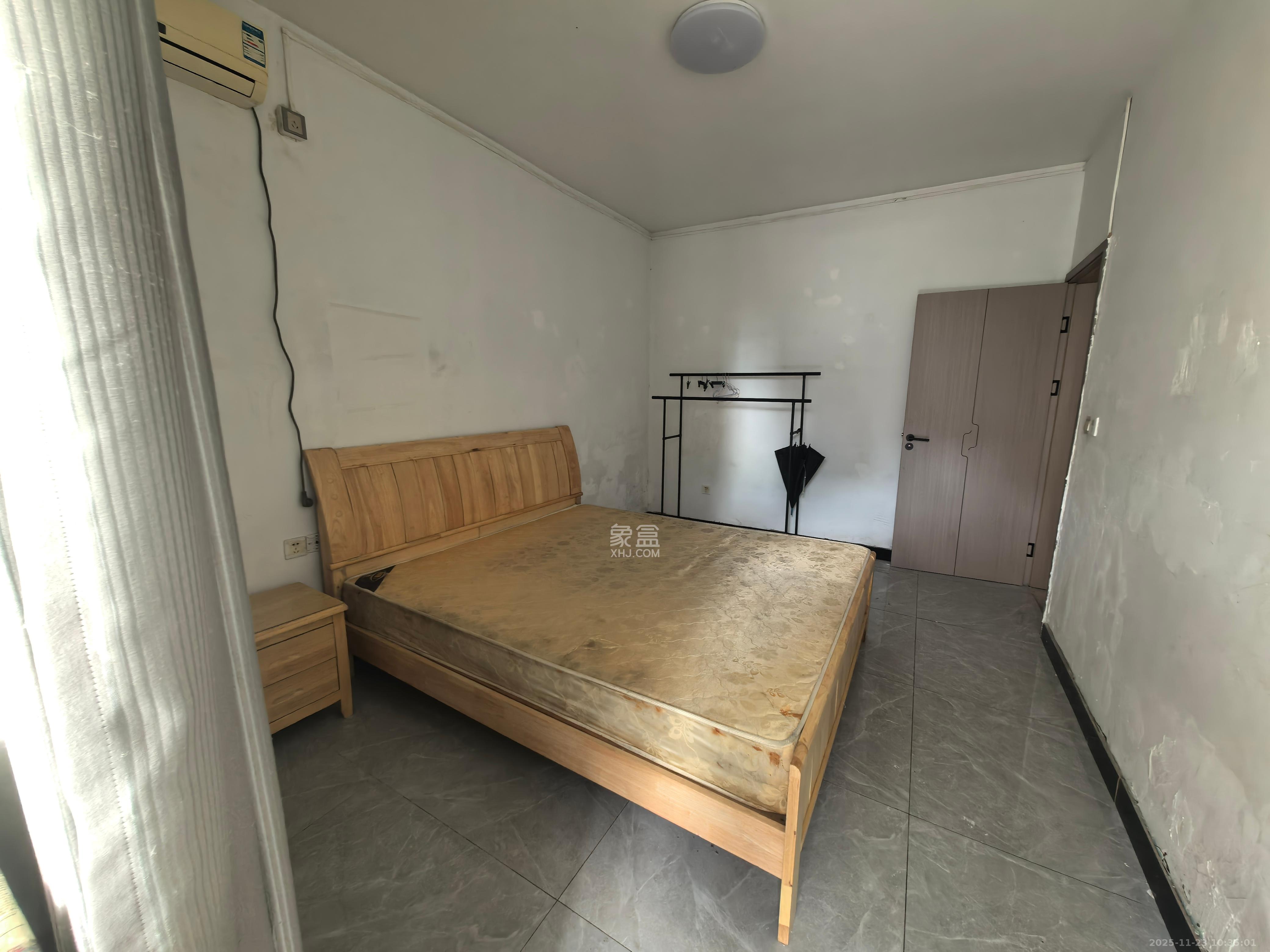 国立投资公司宿舍 3室2厅1卫 2000.0元/月 国立投资公司宿舍 3室2厅1卫 2000.0元/月室内图