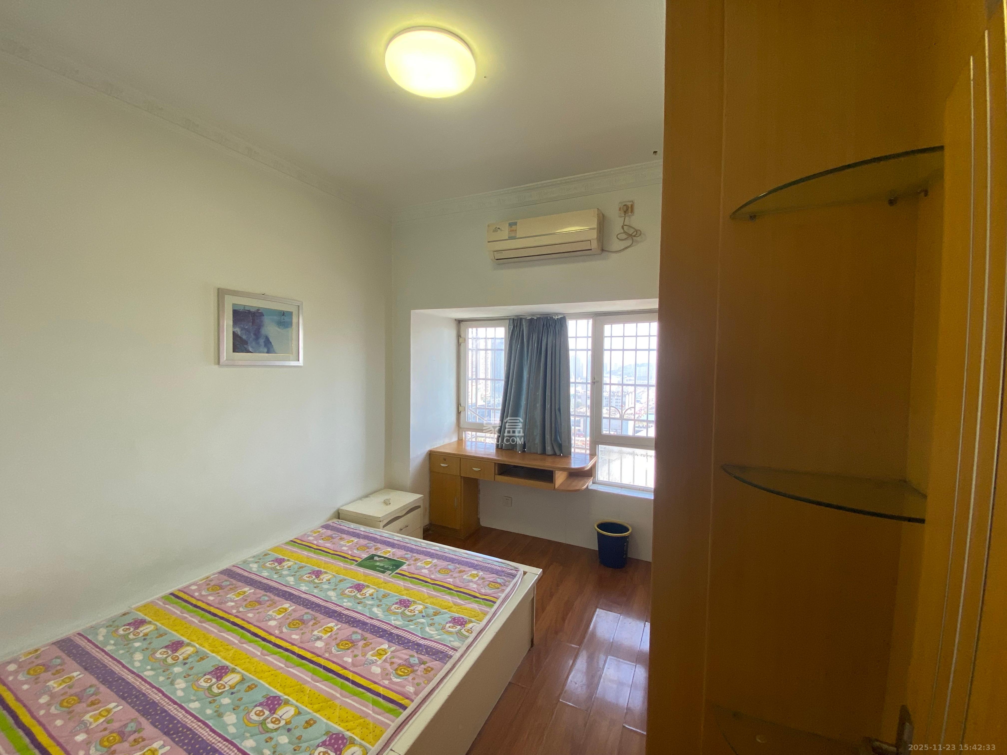 红区抽屉  2室1厅1卫    1900.0元/月室内图