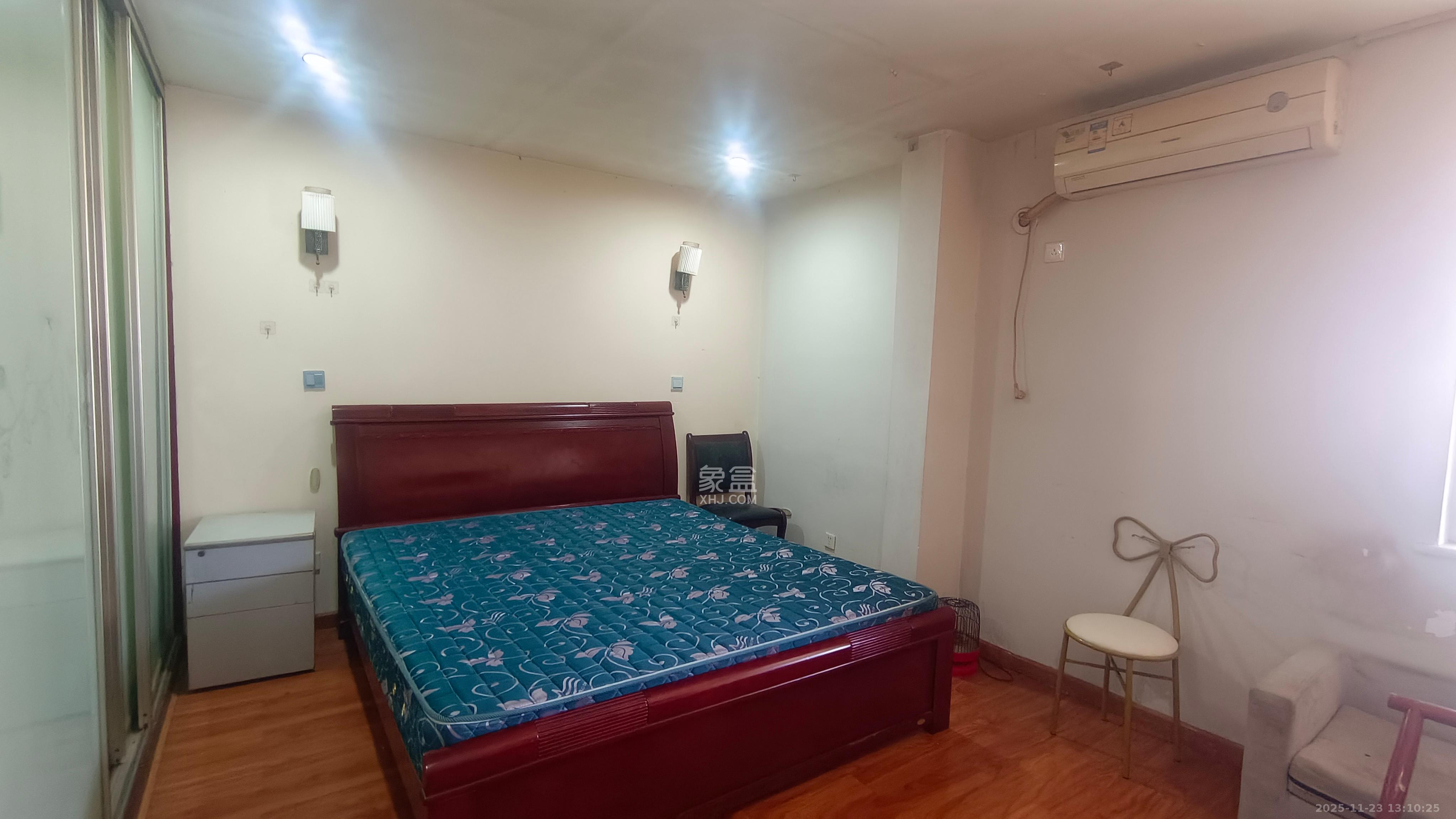 江临天下  1室1厅1卫    1500.0元/月室内图