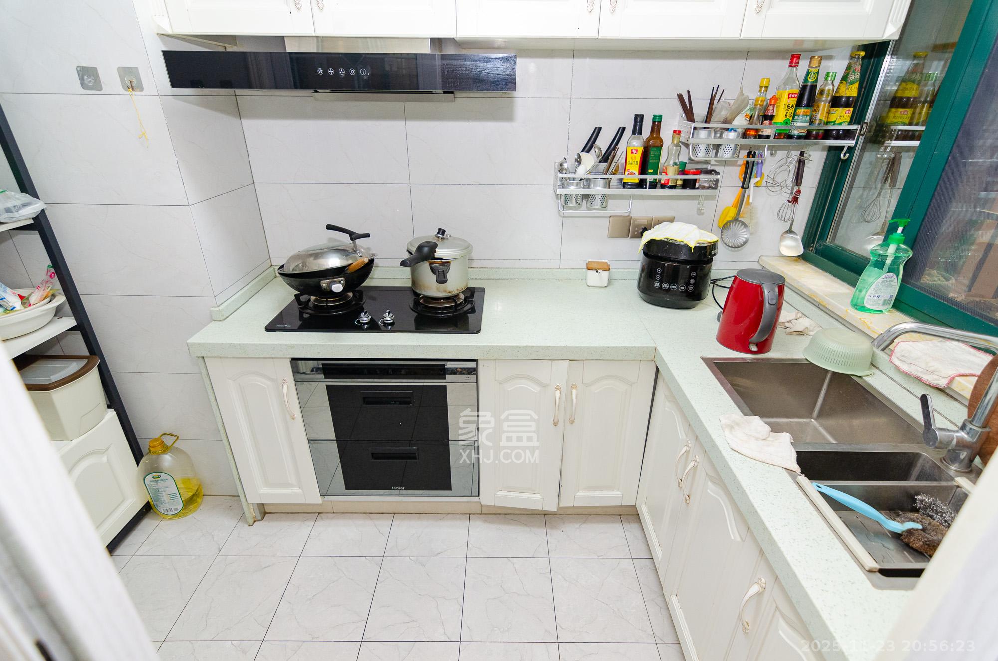 富基世纪公园  3室2厅1卫    56.0万厨房