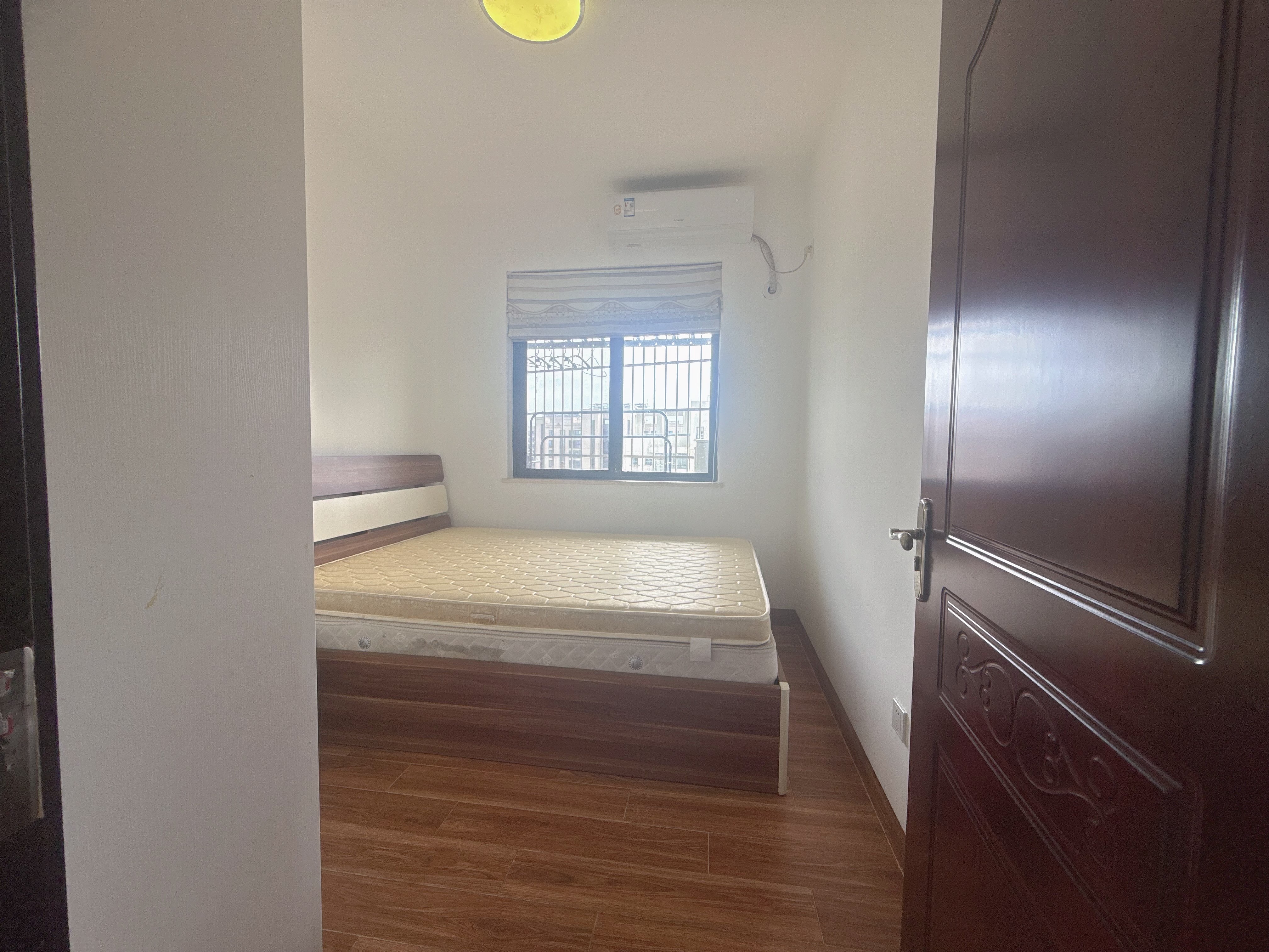 新城吾悦广场  3室2厅1卫    3000.0元/月室内图