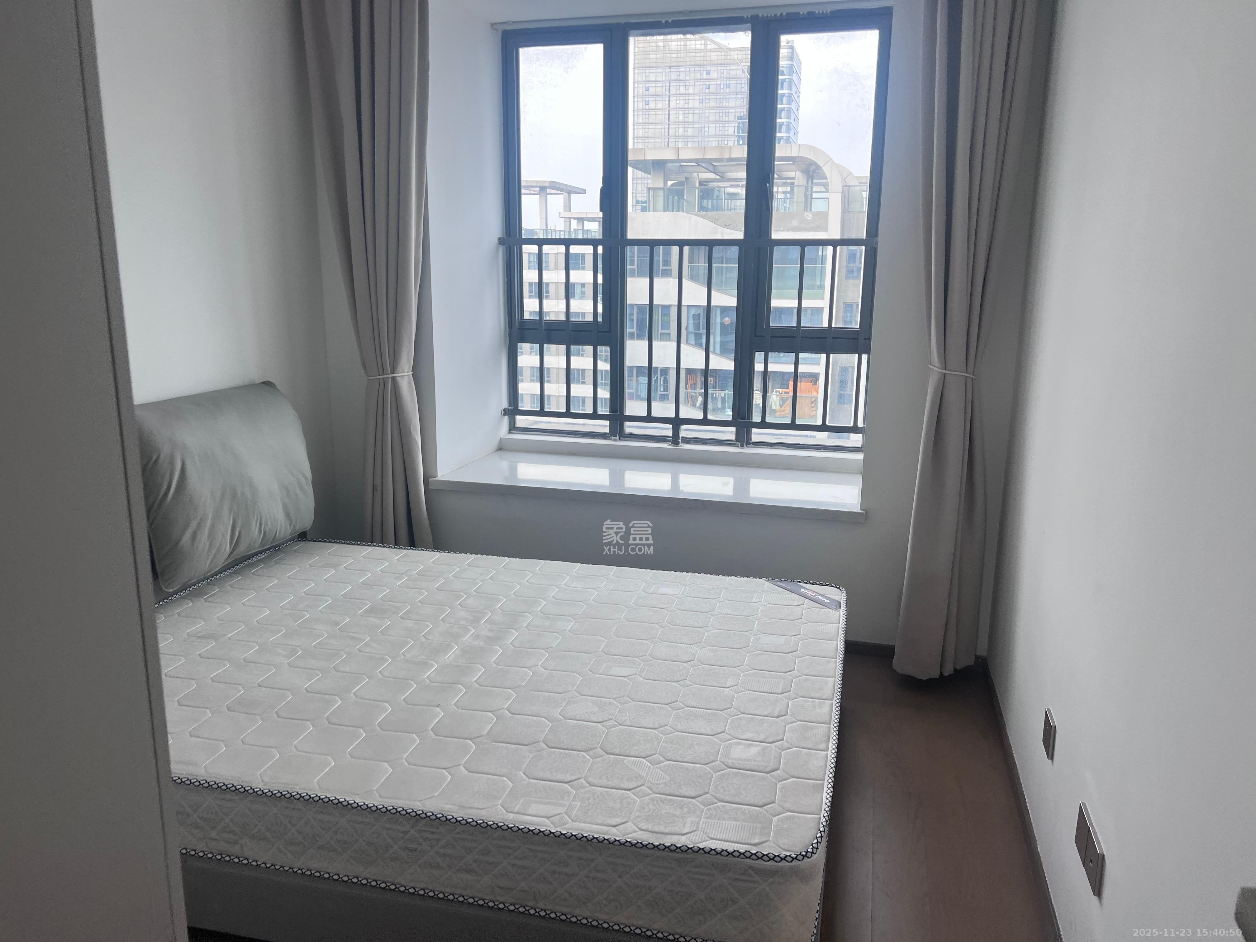 复地滨江金融中心 4室2厅2卫 5500.0元/月 复地滨江金融中心 4室2厅2卫 5500.0元/月室内图