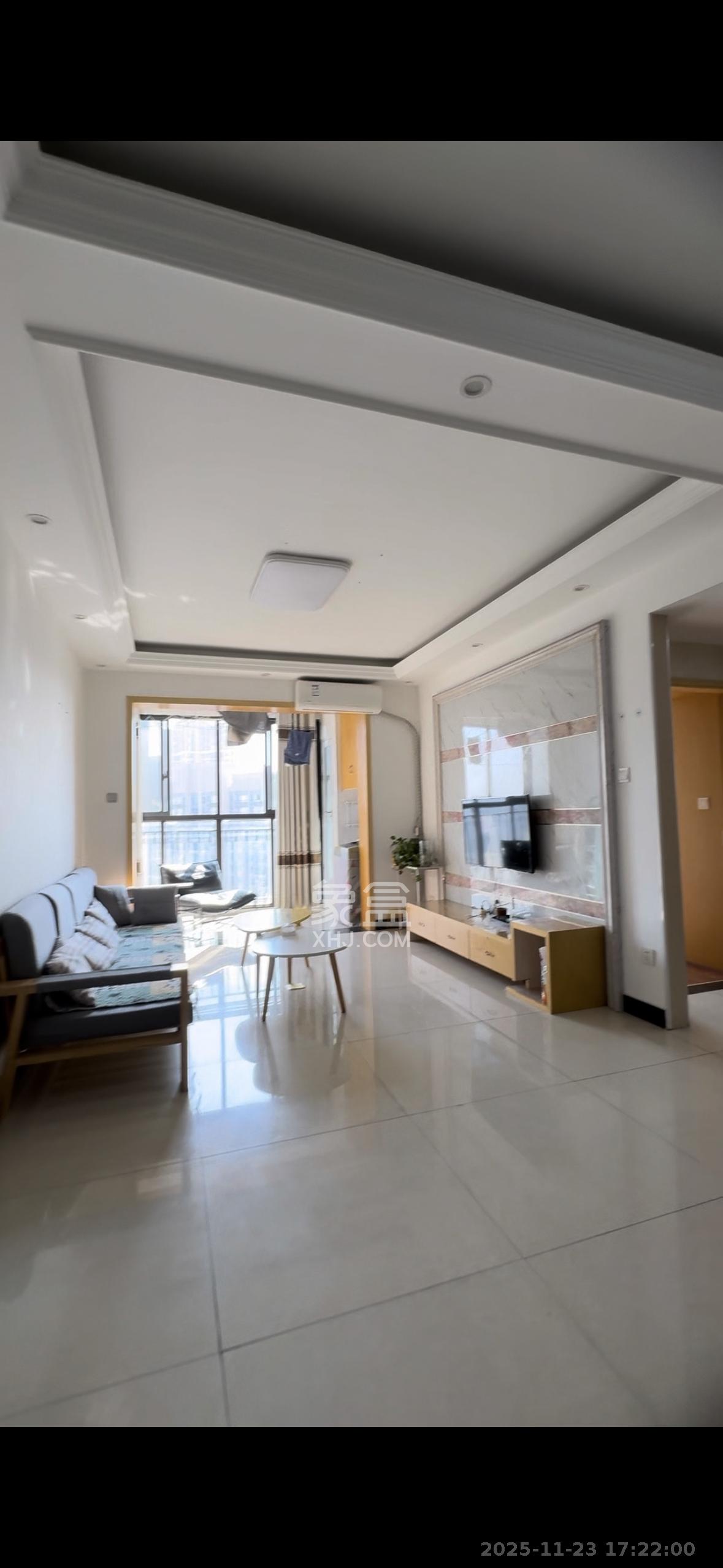 华润置地广场一期 2室2厅1卫 1900.0元/月 华润置地广场一期 2室2厅1卫 1900.0元/月室内图