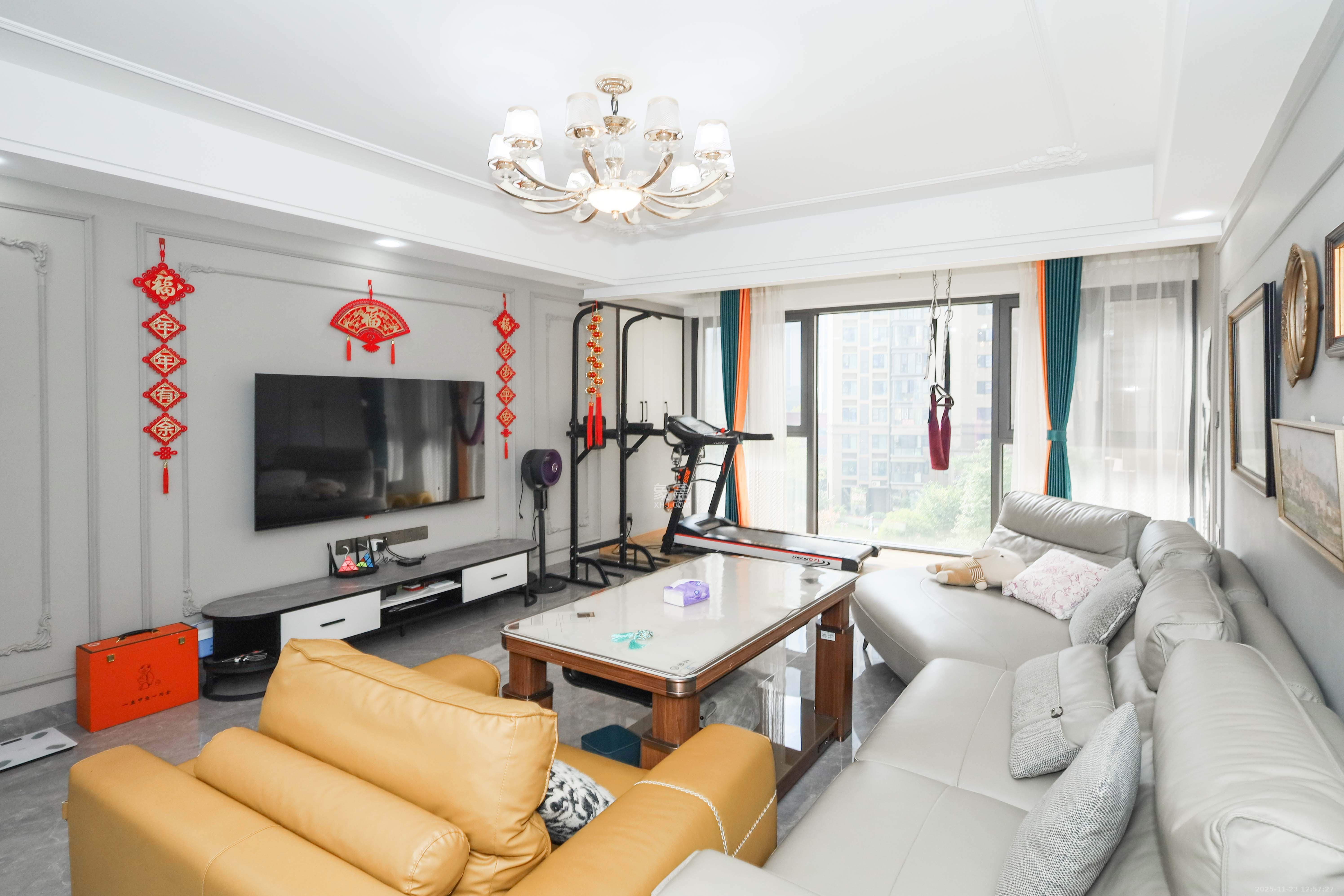 中国铁建梅溪青秀三期 4室2厅2卫 198.0万 中国铁建梅溪青秀三期 4室2厅2卫 198.0万客厅