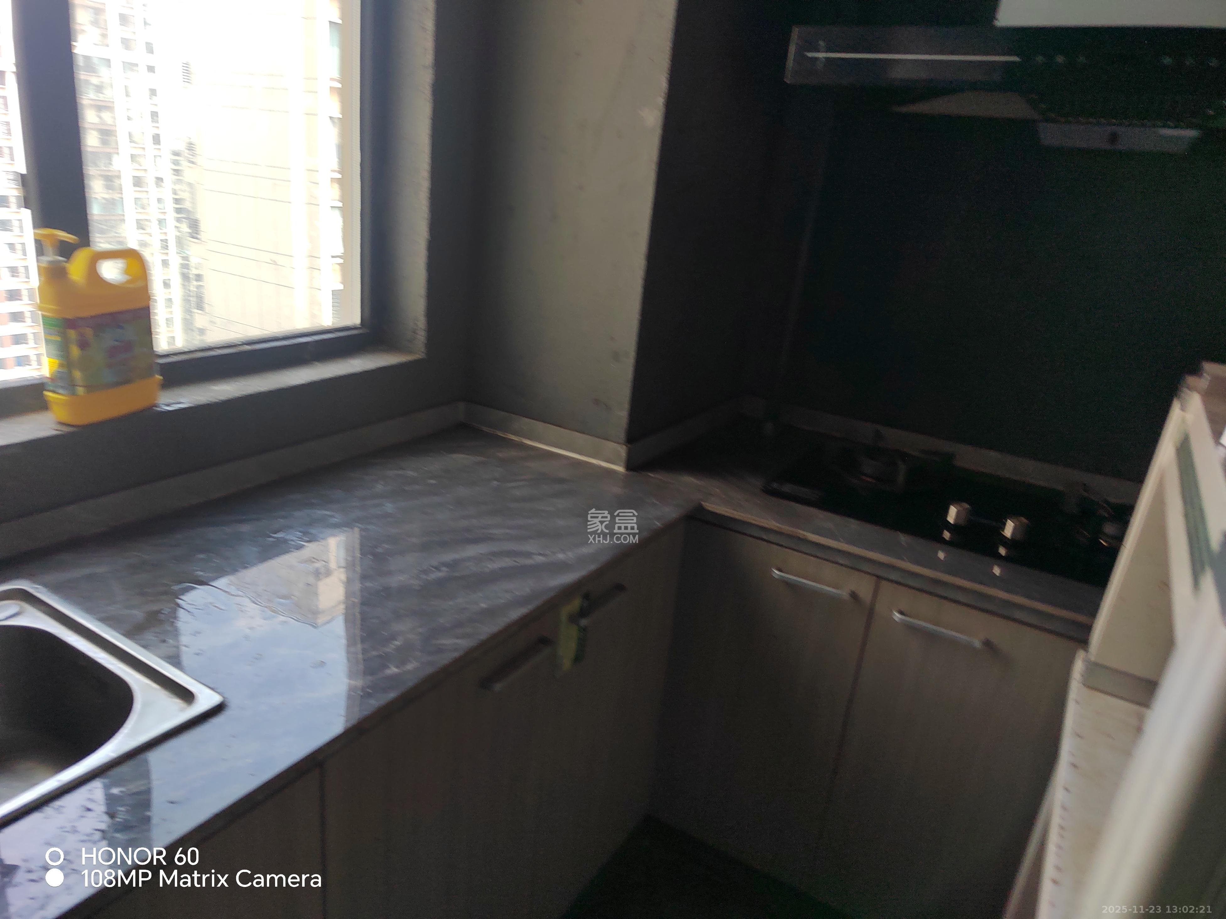 旭辉美的东樾城 4室2厅2卫 2600.0元/月 旭辉美的东樾城 4室2厅2卫 2600.0元/月室内图