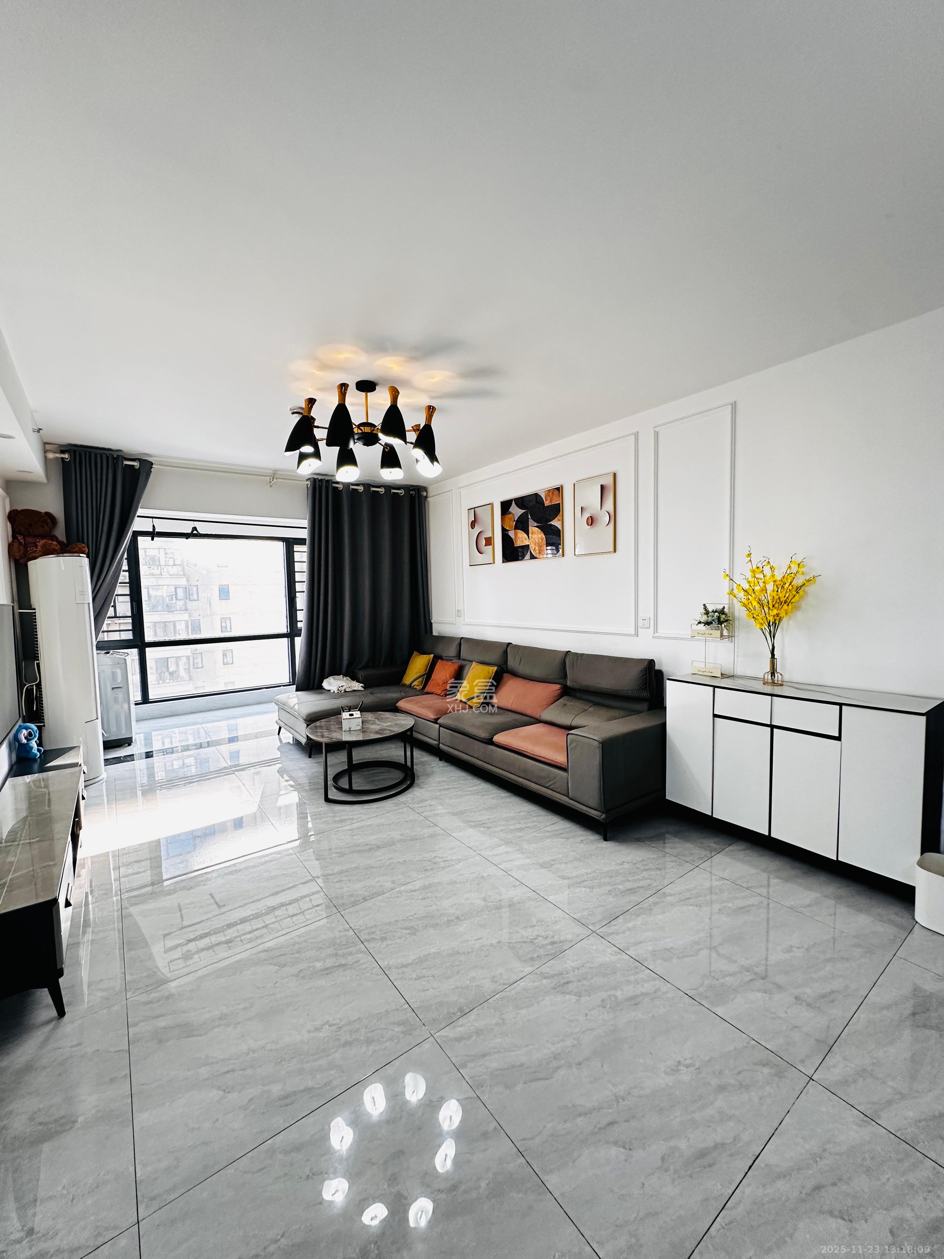 北辰三角洲E7区  3室2厅2卫    4200.0元/月