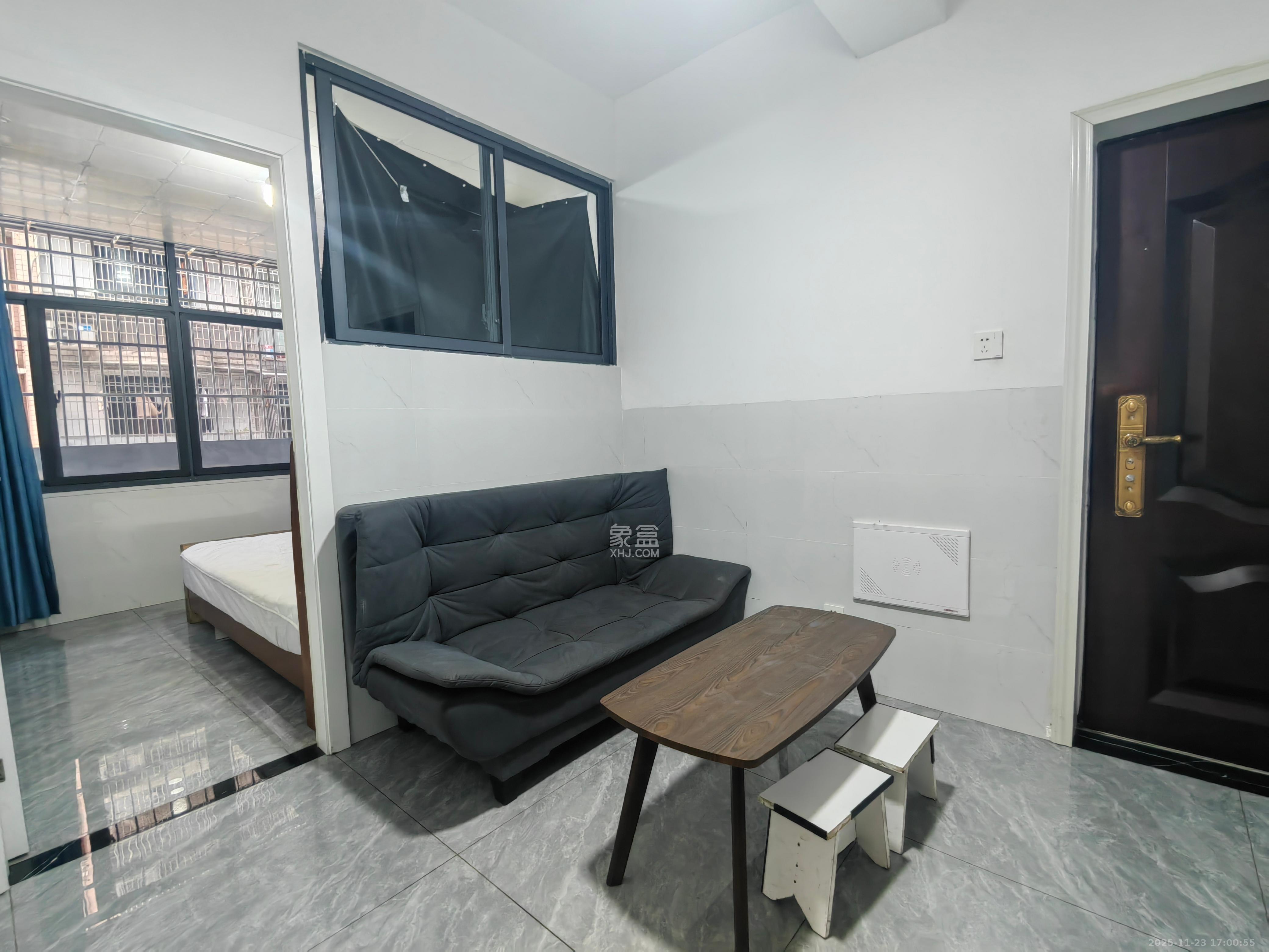 新塘垅小区（高桥物流园）  2室1厅1卫    1600.0元/月